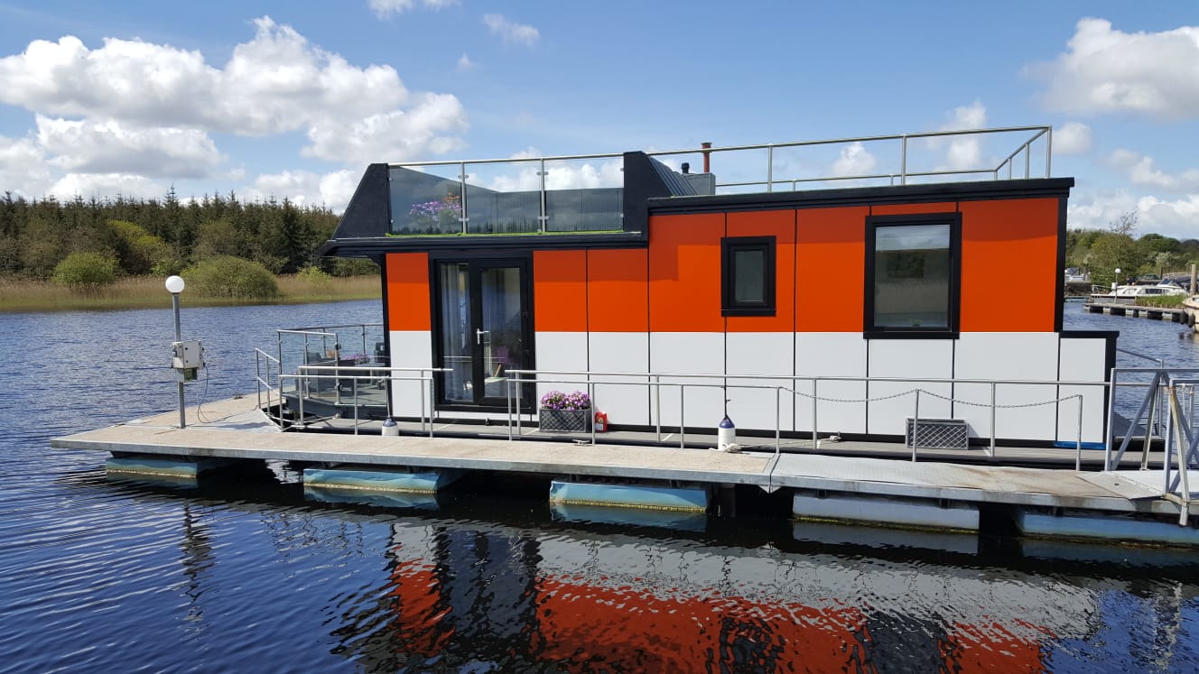 Houseboat Карелия