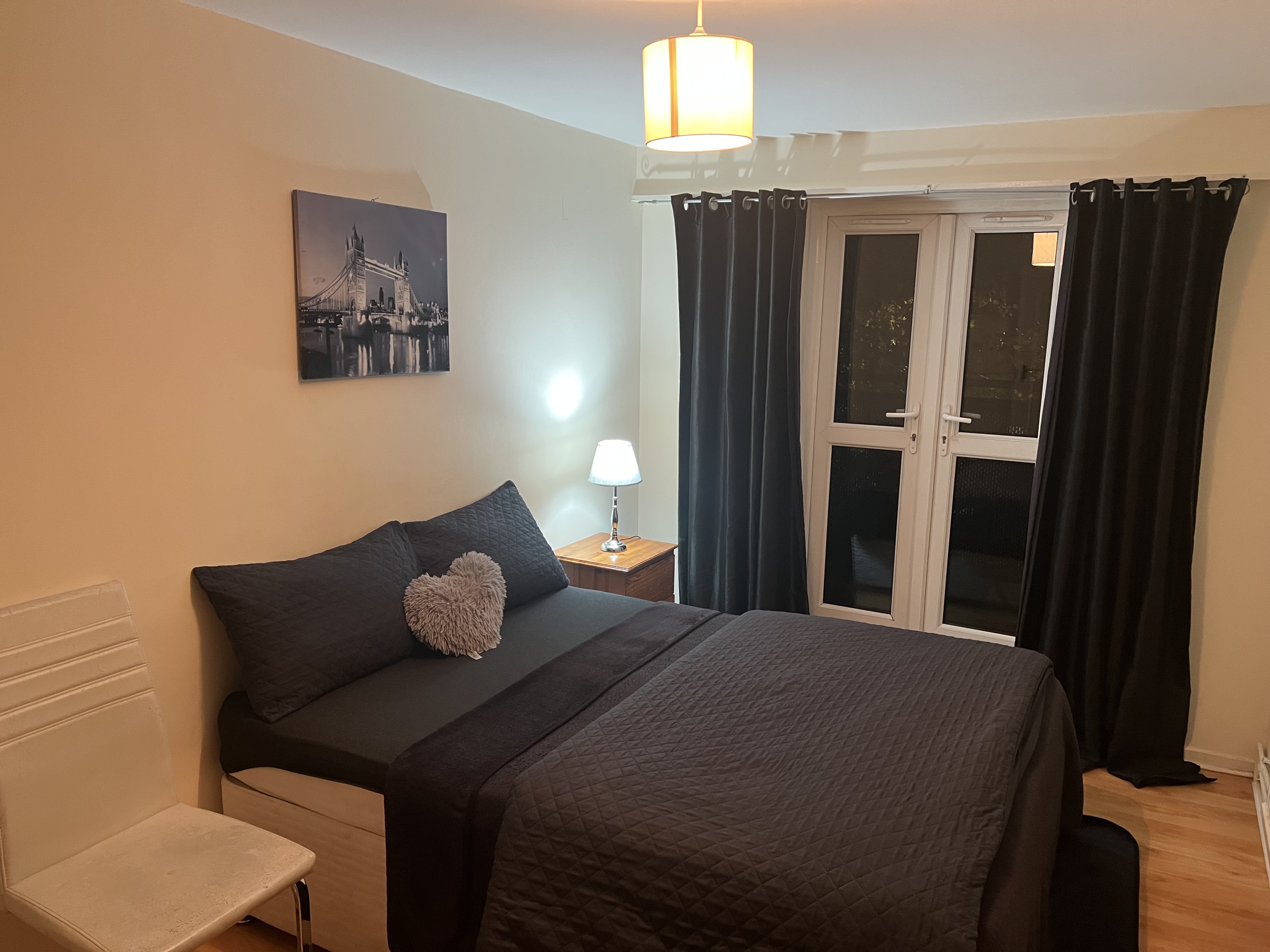Clean, quiet and lovely double bed