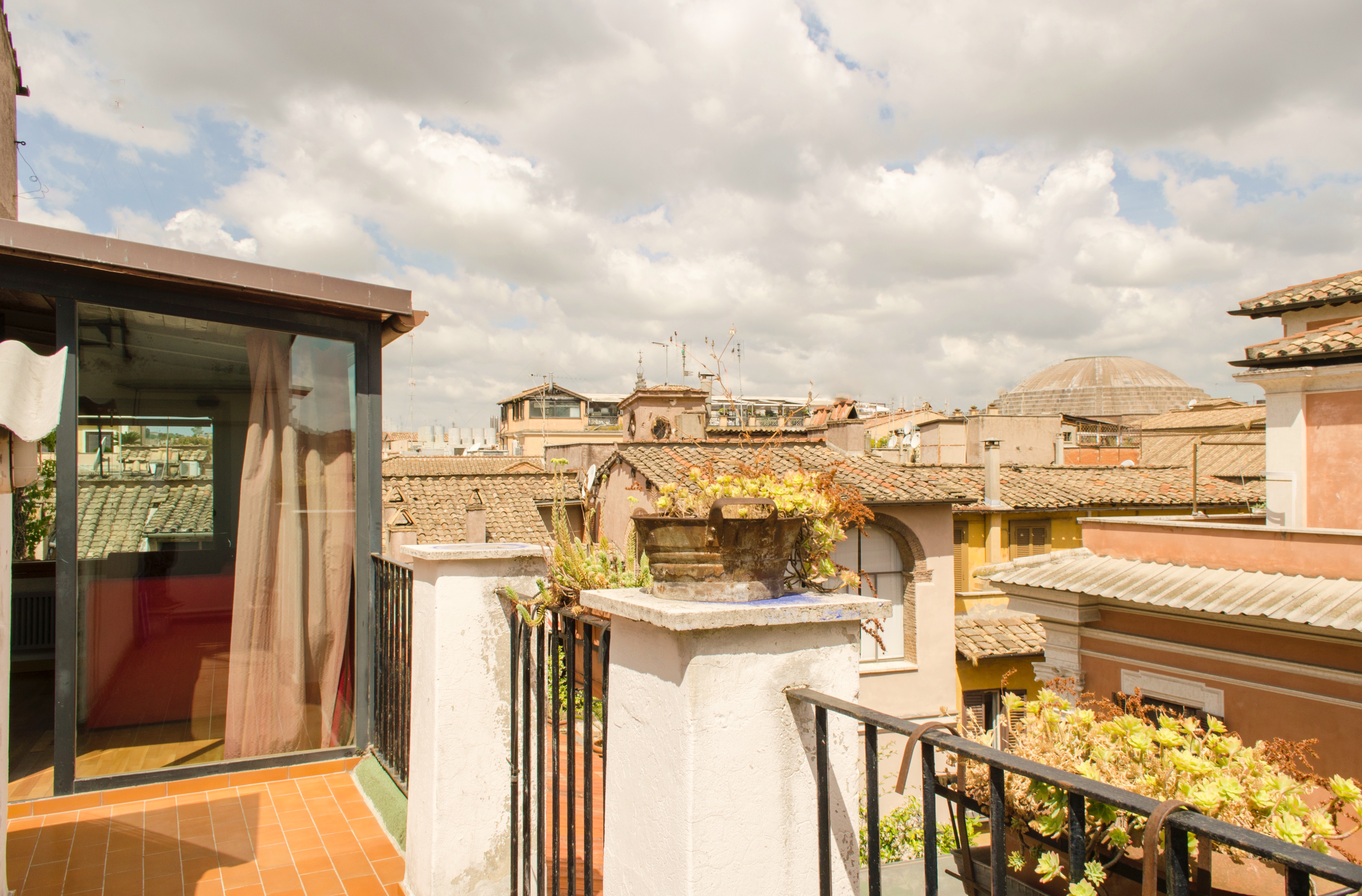 Panoramic "studio" in Rome in I Centro Storico, Rome