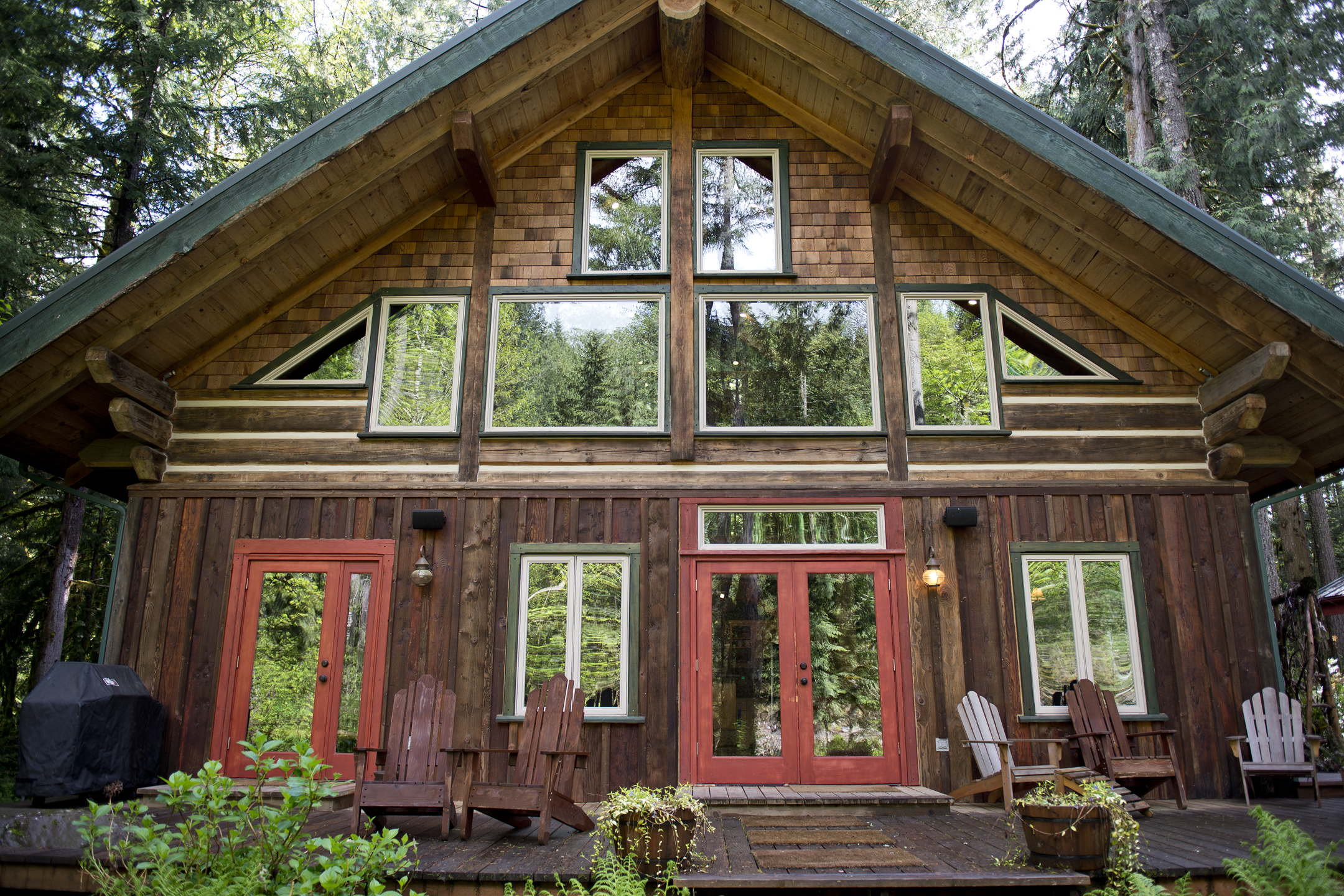 Timber Framed Cabin On River With Hot Tub Houses For Rent In Rhododendron Oregon United States