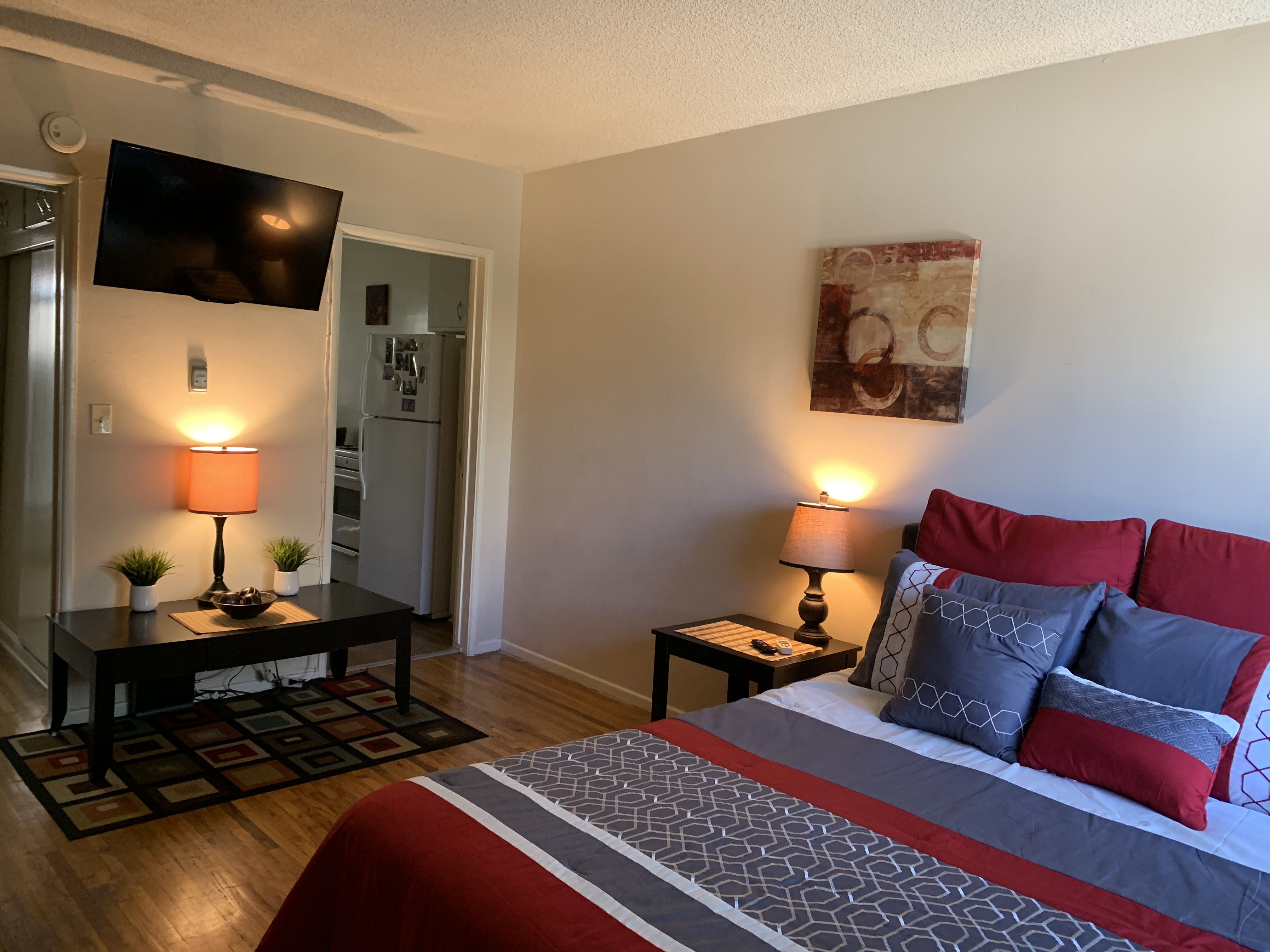 Charming Studio in heart of Weho