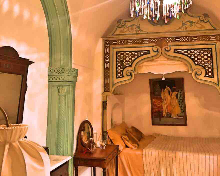 Dar Sandra, Charm and authenticity