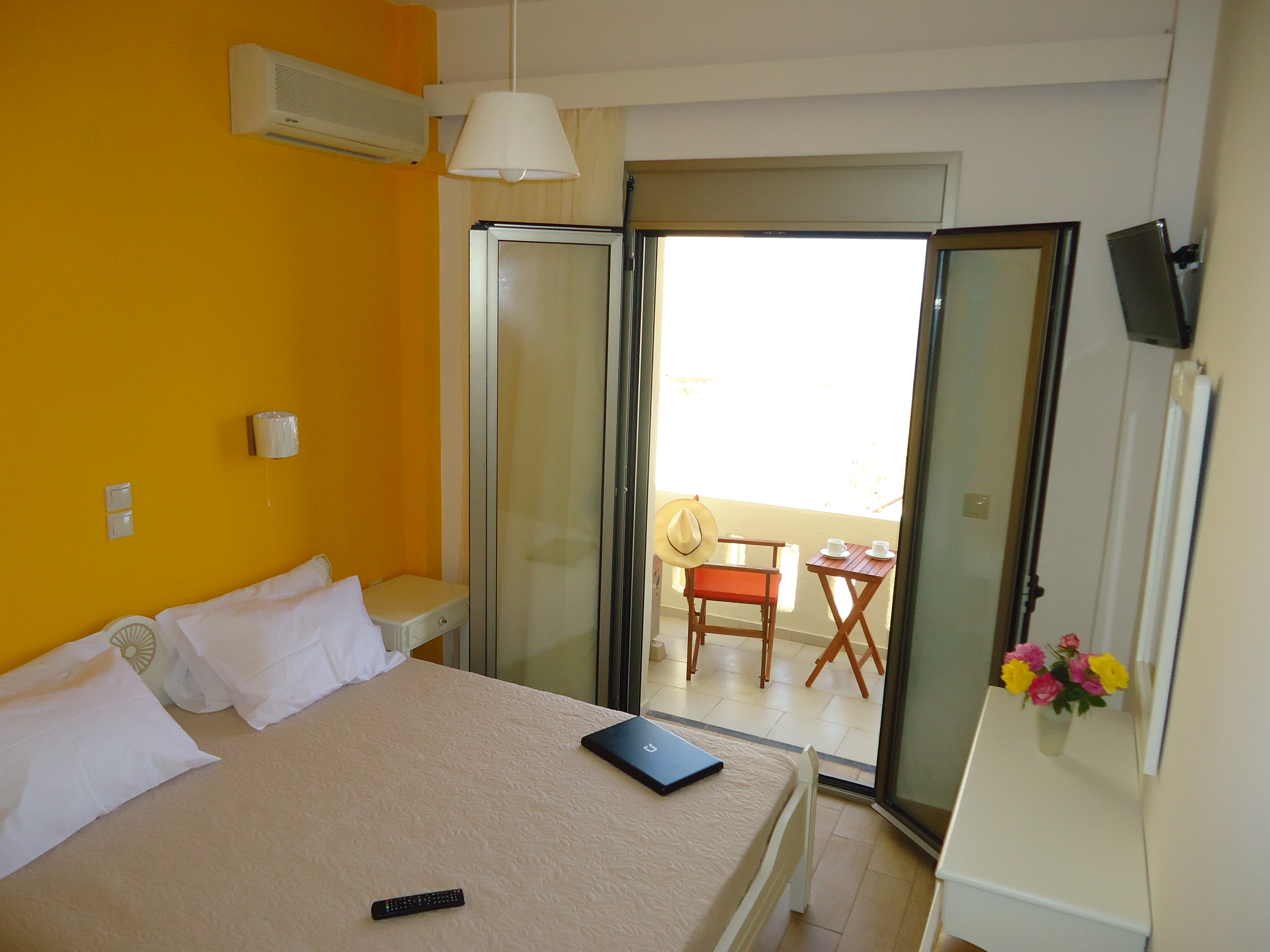 3 bedroom apartment with private roof terrace in Ρεθύμνης, Crete