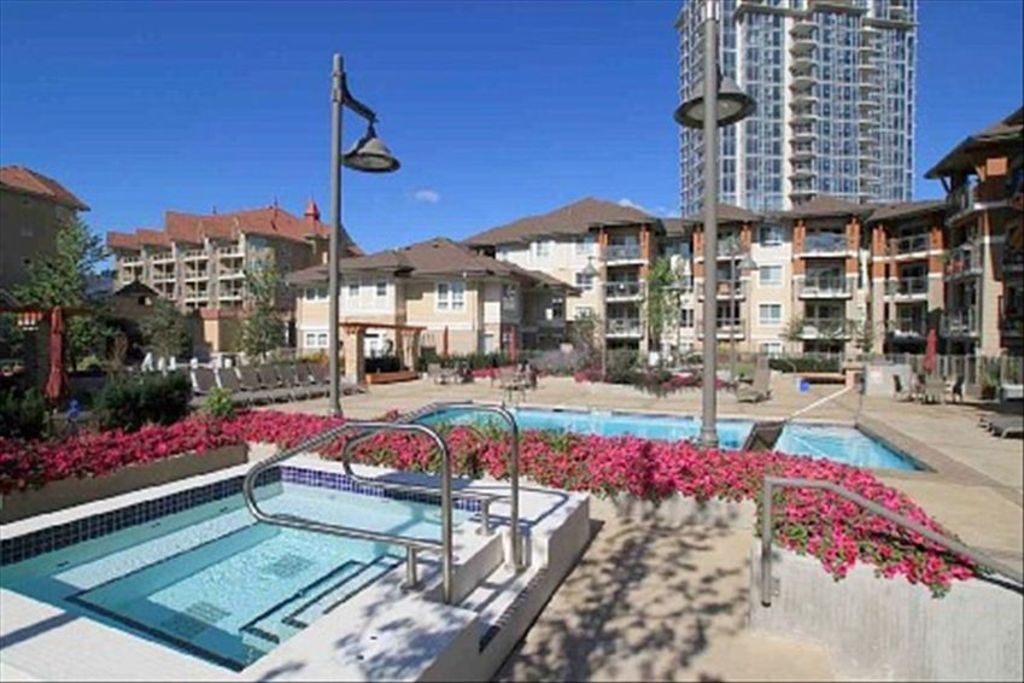 Walk to all the best Kelowna has to offer! - Condominiums for Rent in