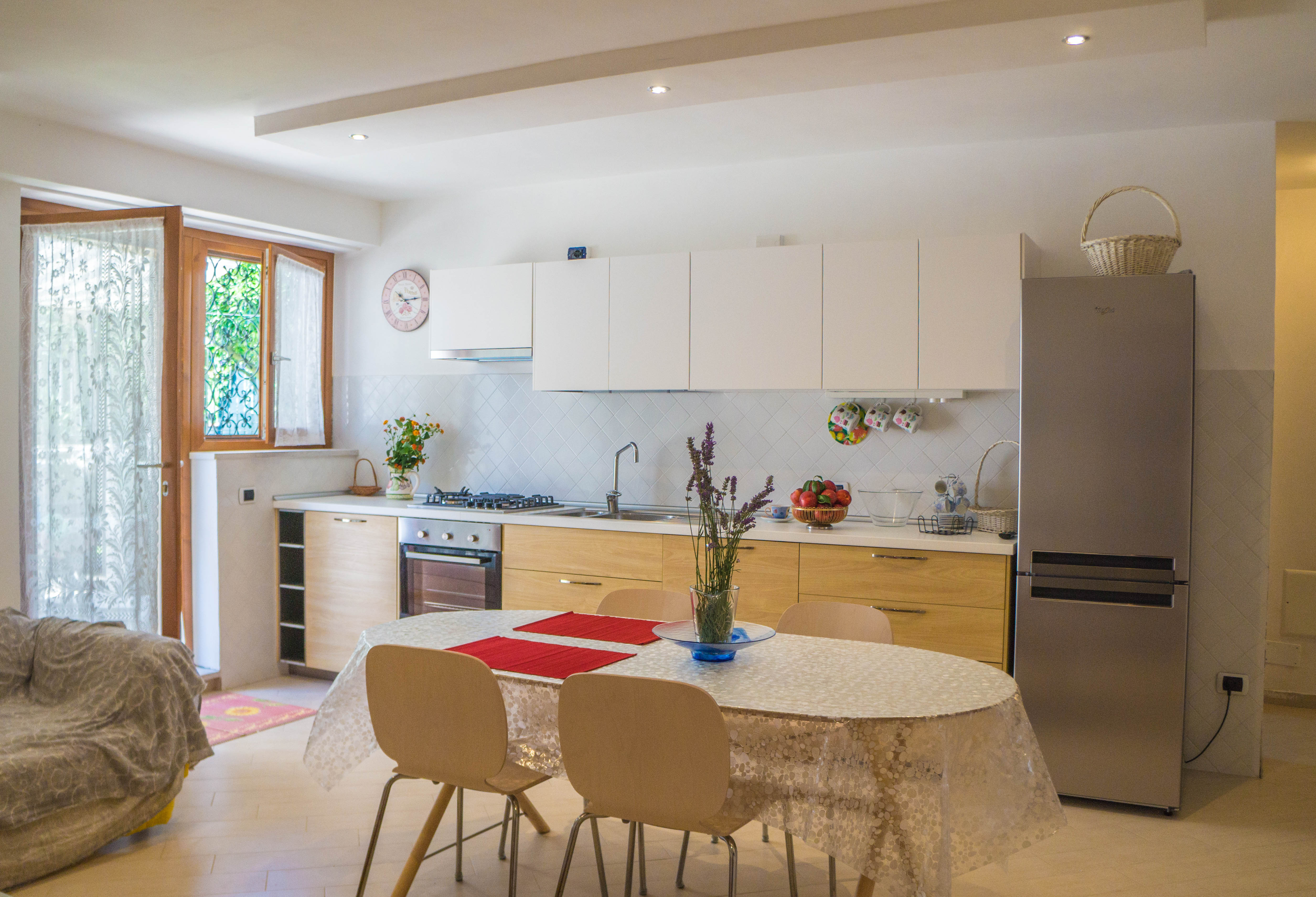 New app. in villa 'Limoni' 100m from the m with wifi