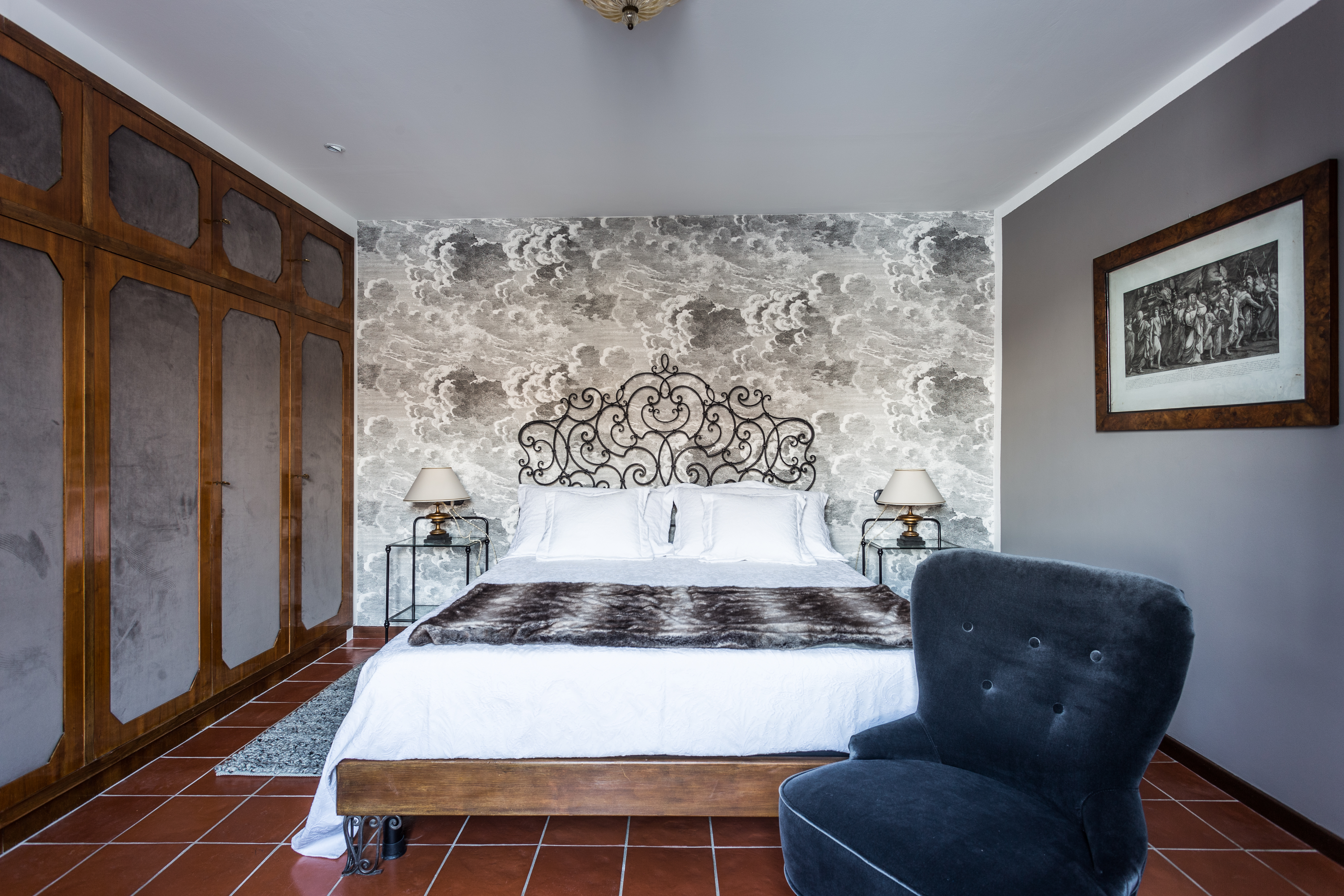 Italian Suite : Lake-side Garden Apartment