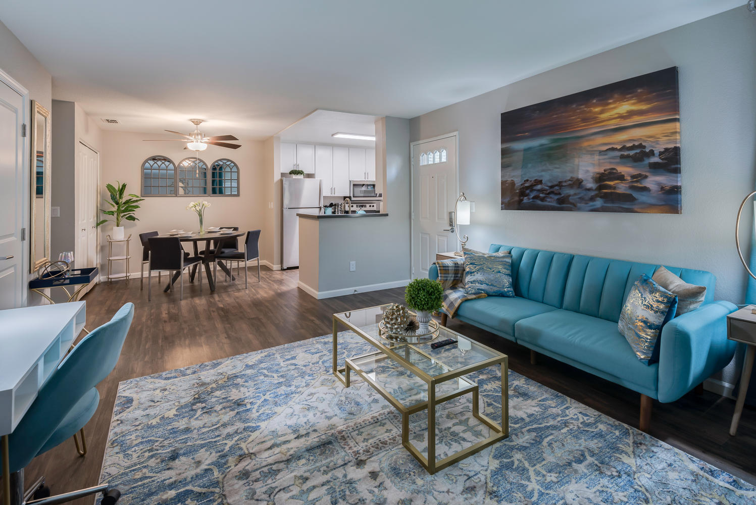 Work From Designer Apartment Home/King Bed - Apartments for Rent in