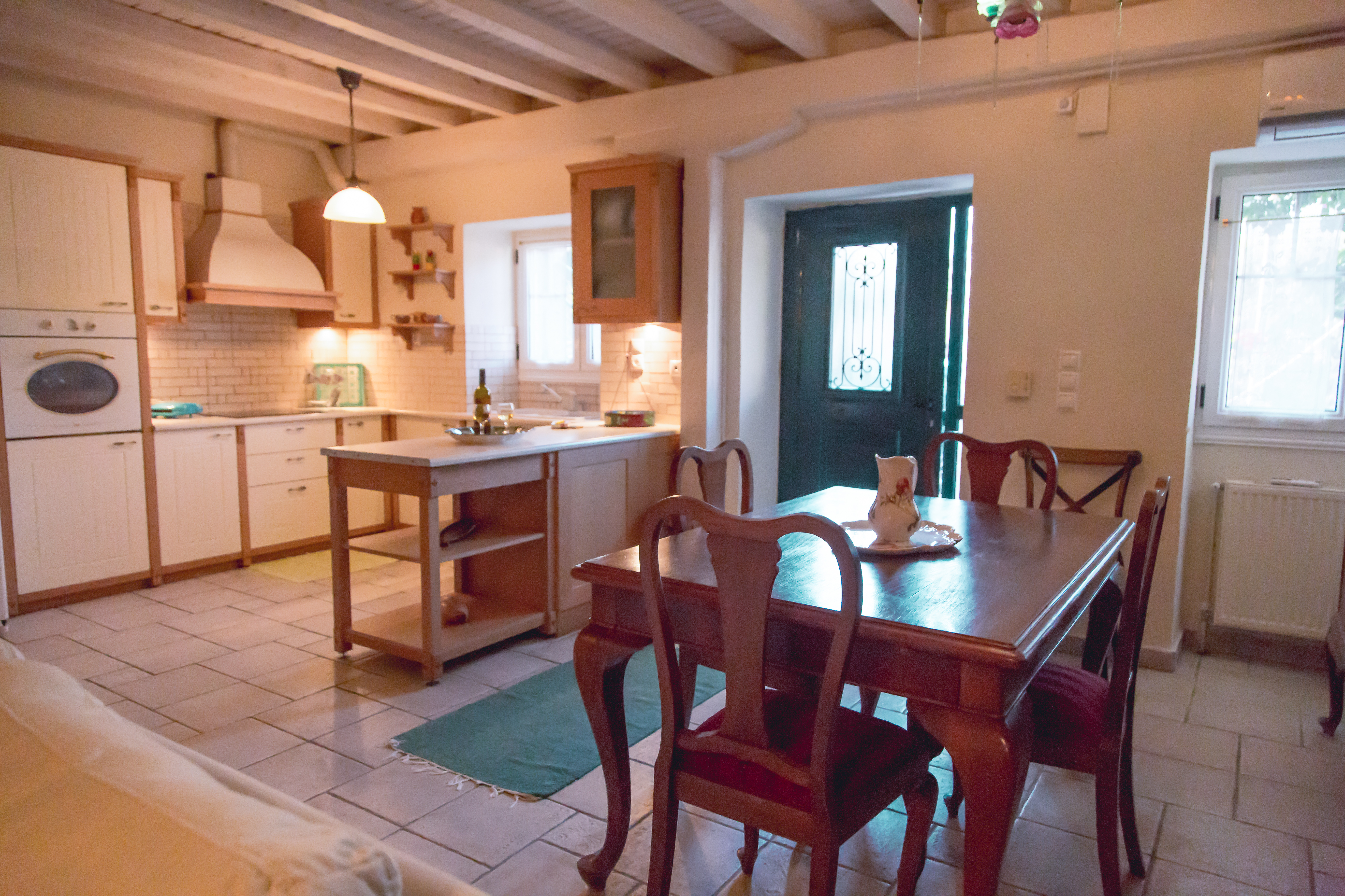 Traditional house  in the centre of Vasiliki