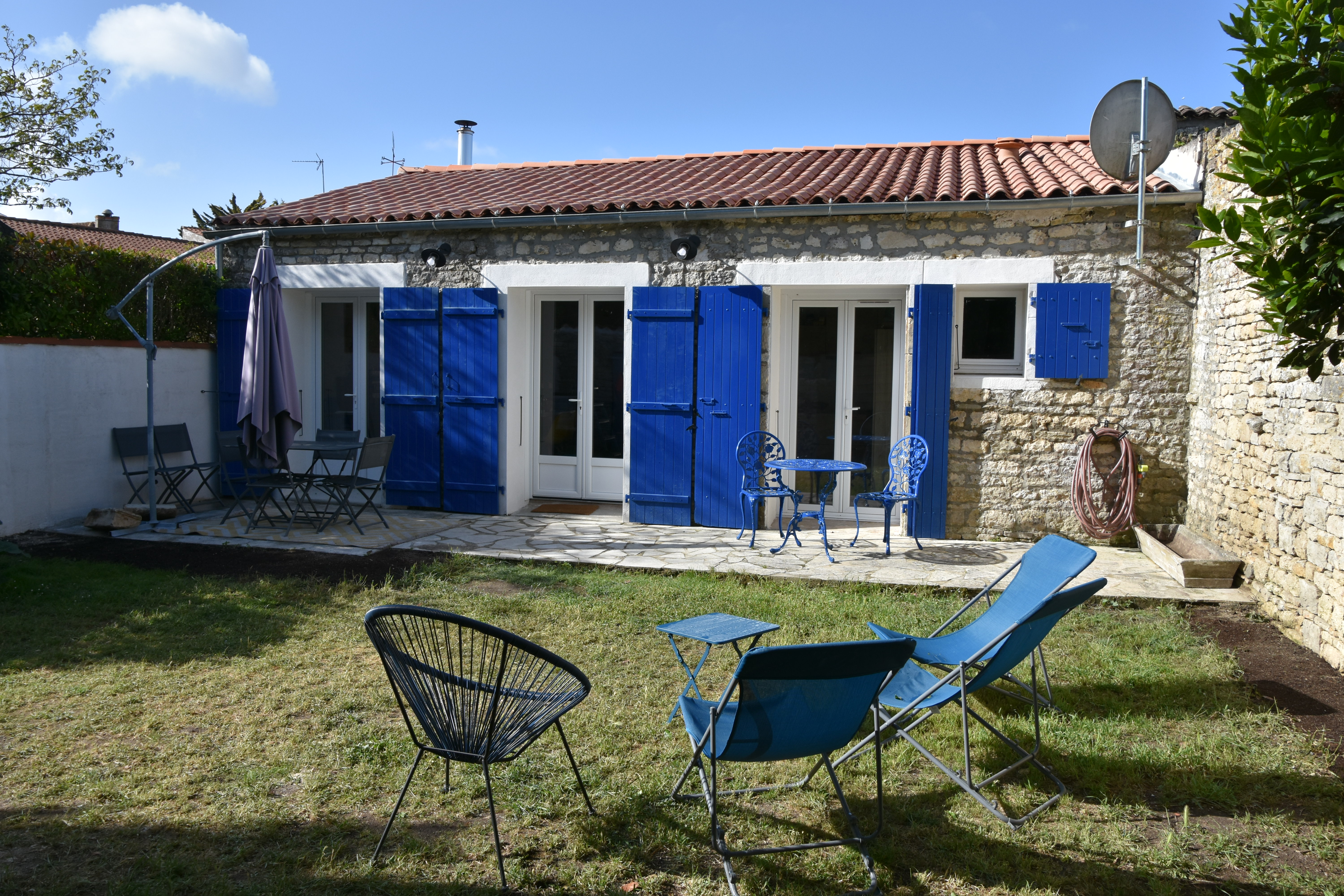 Le Chai, haven of peace with wood burning stove