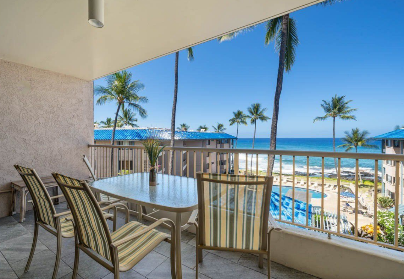 Kona Reef F14 Oceanfront Luxury, Full AC, King Condominiums for Rent in KailuaKona, Hawaii