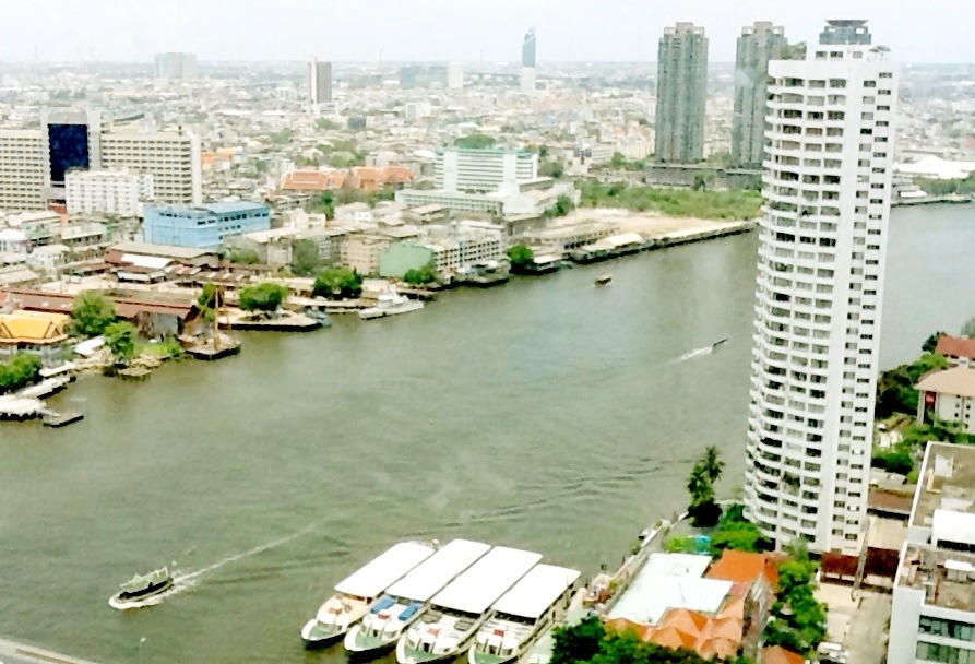 Warmly Elegant place by the river in Khlong San, Bangkok