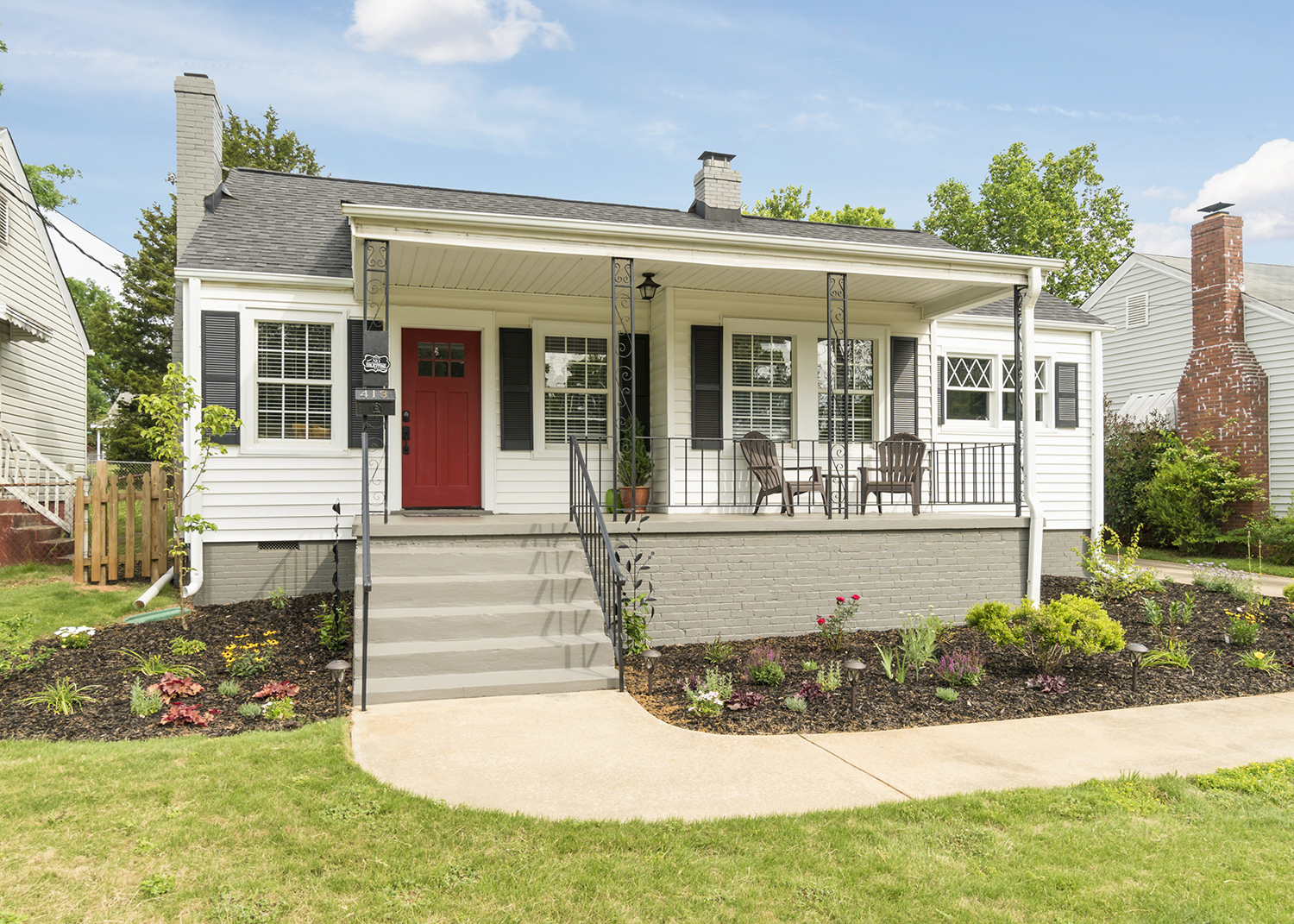 Clean, cozy, well appointed house near downtown