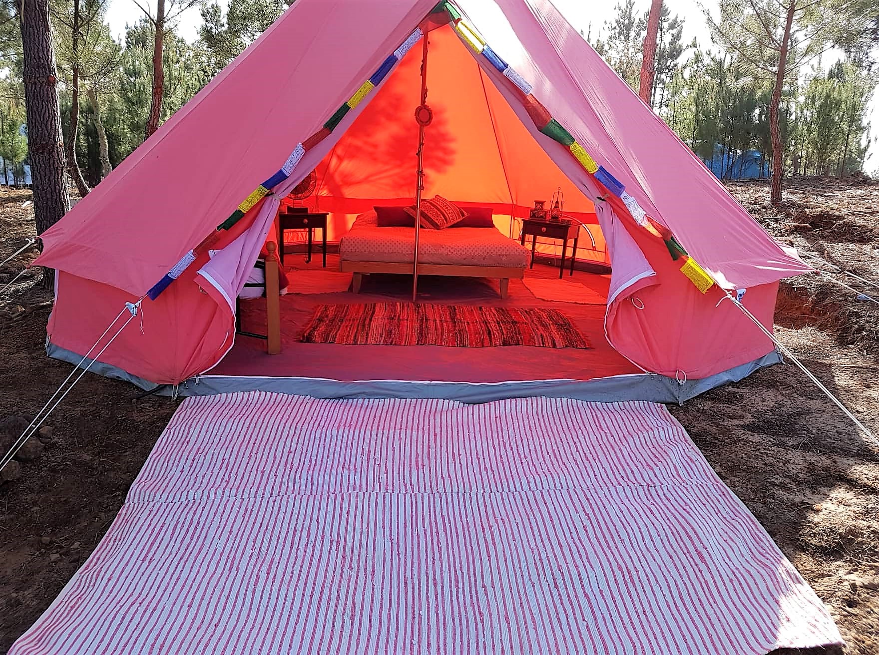 Coral Musa Tent Tenten te Huur in Aljezur, Faro, Portugal Coral Musa Tent Tenten te Huur in Aljezur, Faro, Portugal