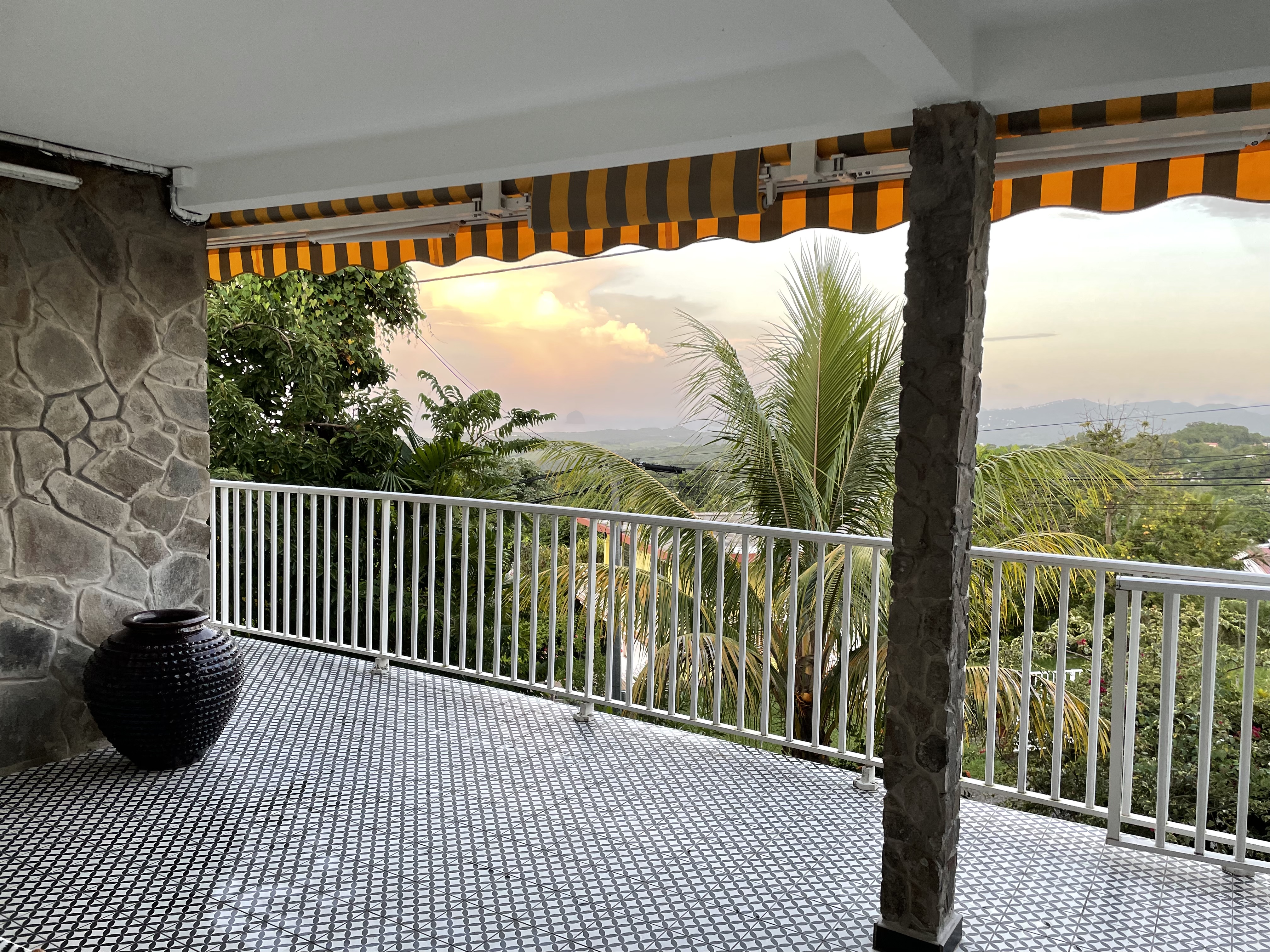 Countryside villa top with view- 4 pers Best!