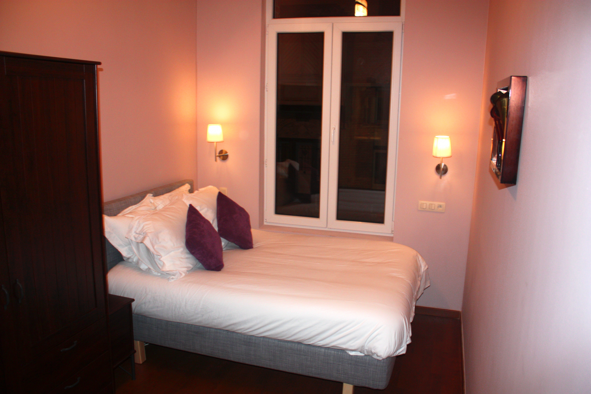 Heart of EU: Only Kitchen Shared. Ensuite Bath in Bruxelles, Brussels