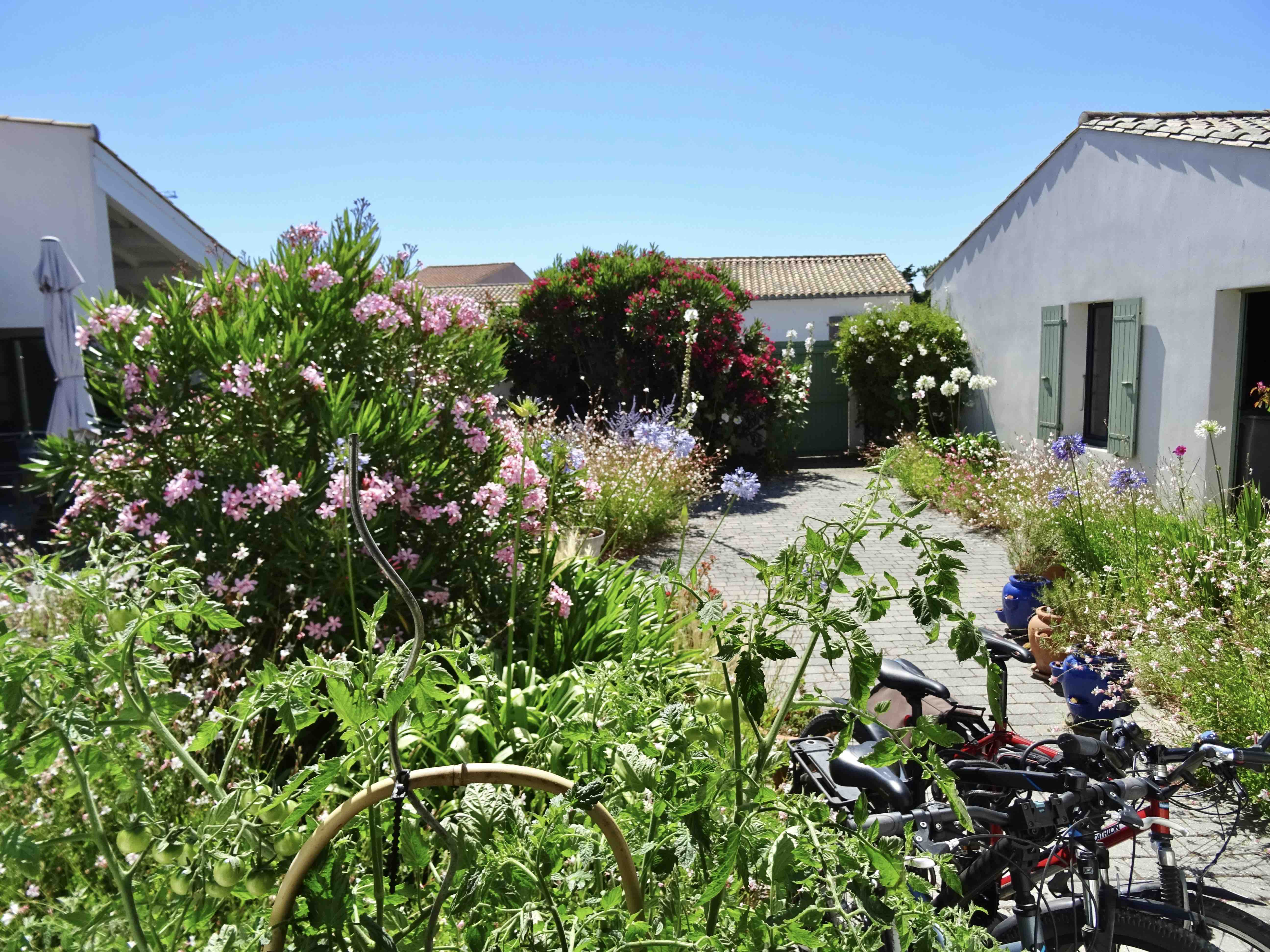 Maison La Couarde, Garage, 200m from the beach.