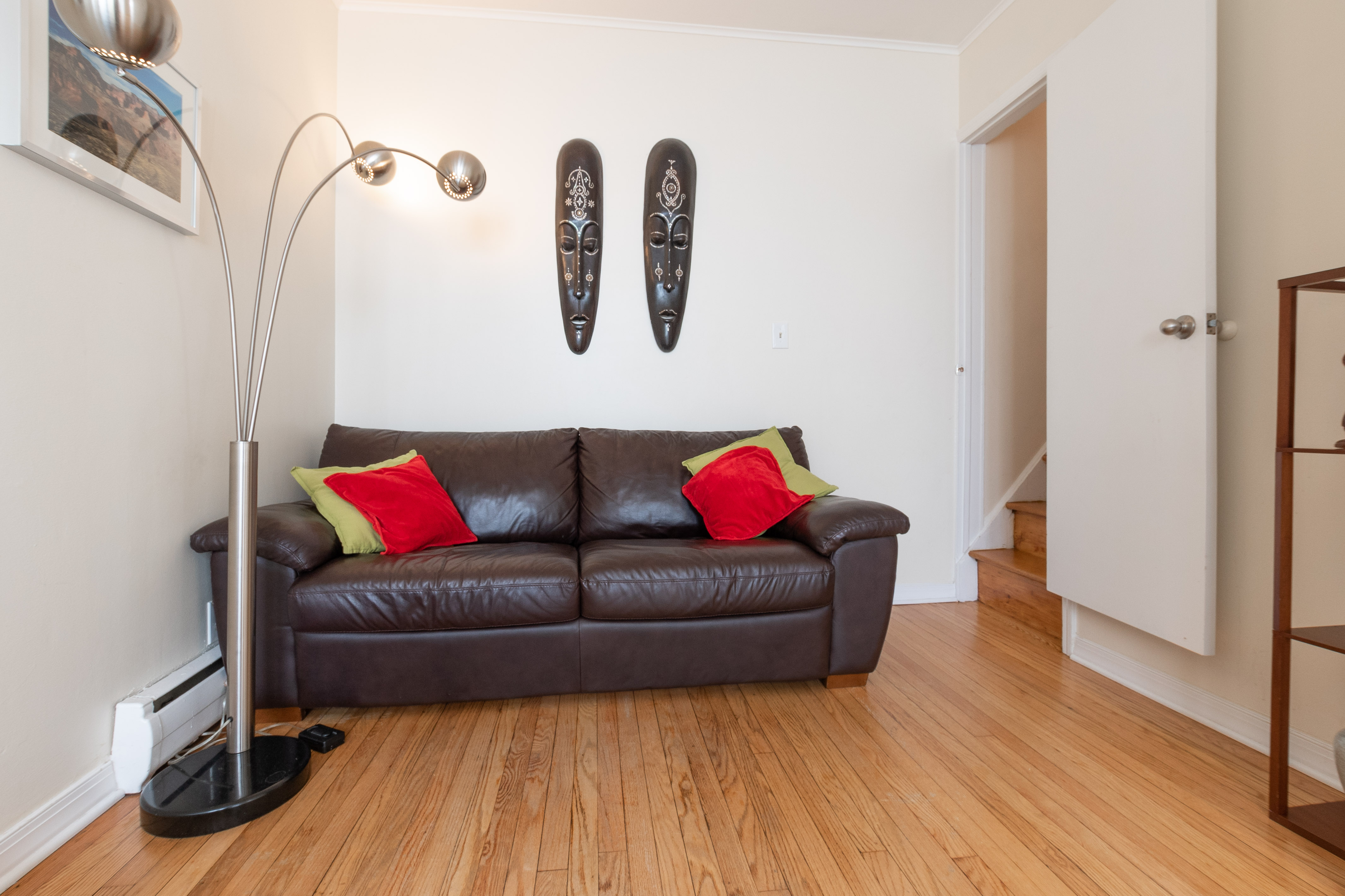 Ironbound Oasis: Urban Retreat Near NYC in East, Newark