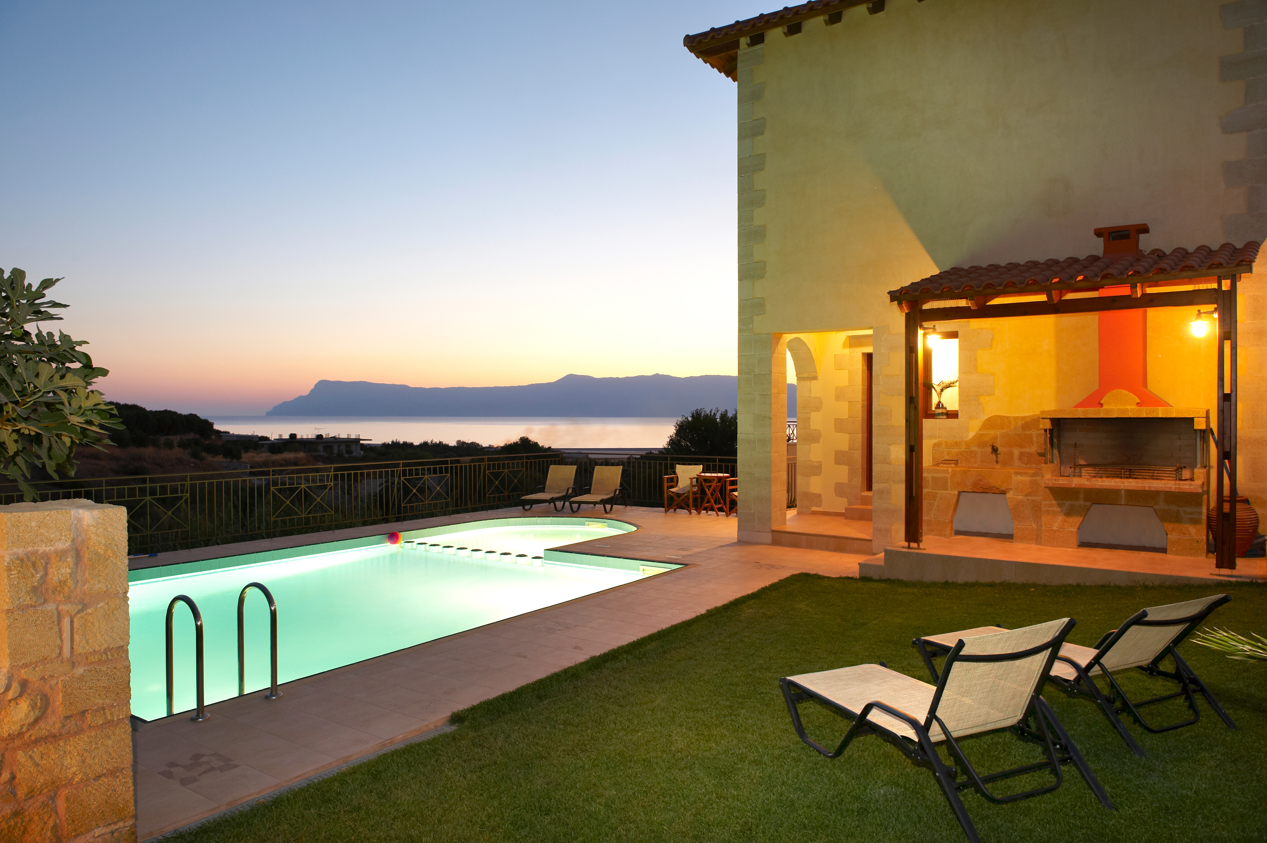 Luxurious Stone Villa Patriko , kaliviani, Crete in Κισσάμου, Crete