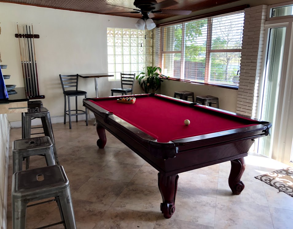 Las Palmas Miami - 5 Bed/3 Bath - Waterfront - Pool/Tiki/BBQ/Billiards ...