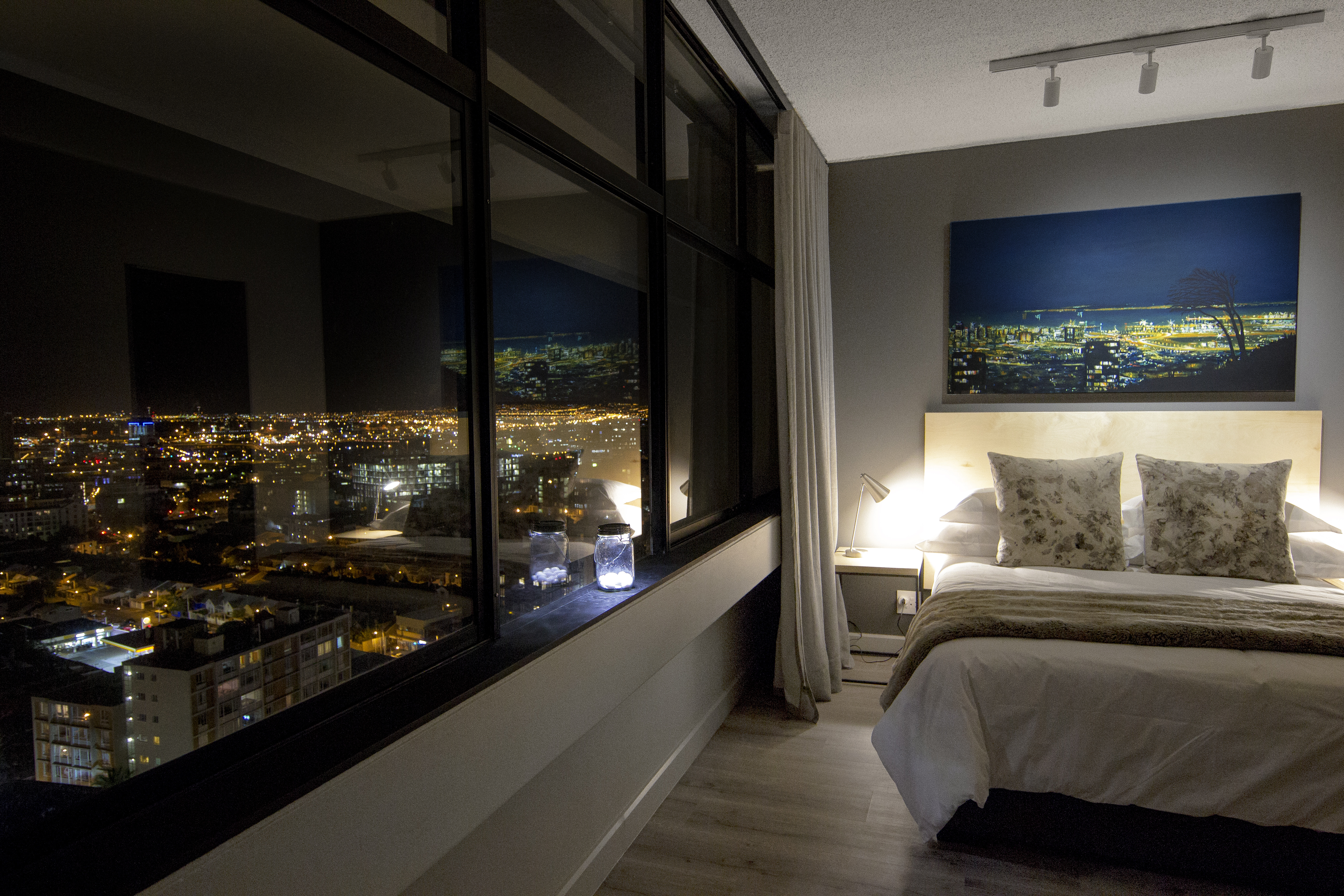 Cape Town Gardens Centre Apartment