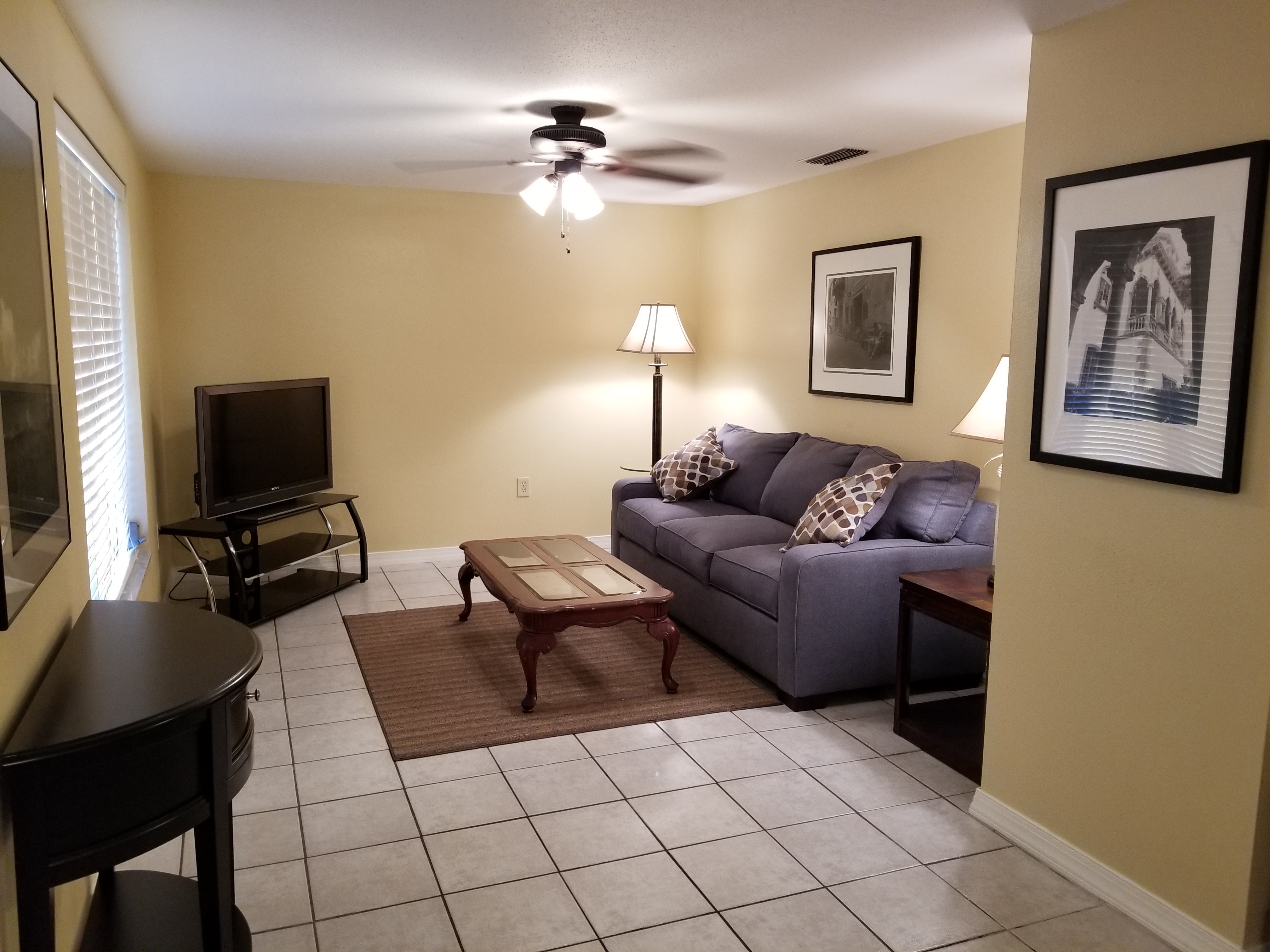 Central Location in Sarasota with bonus amenities