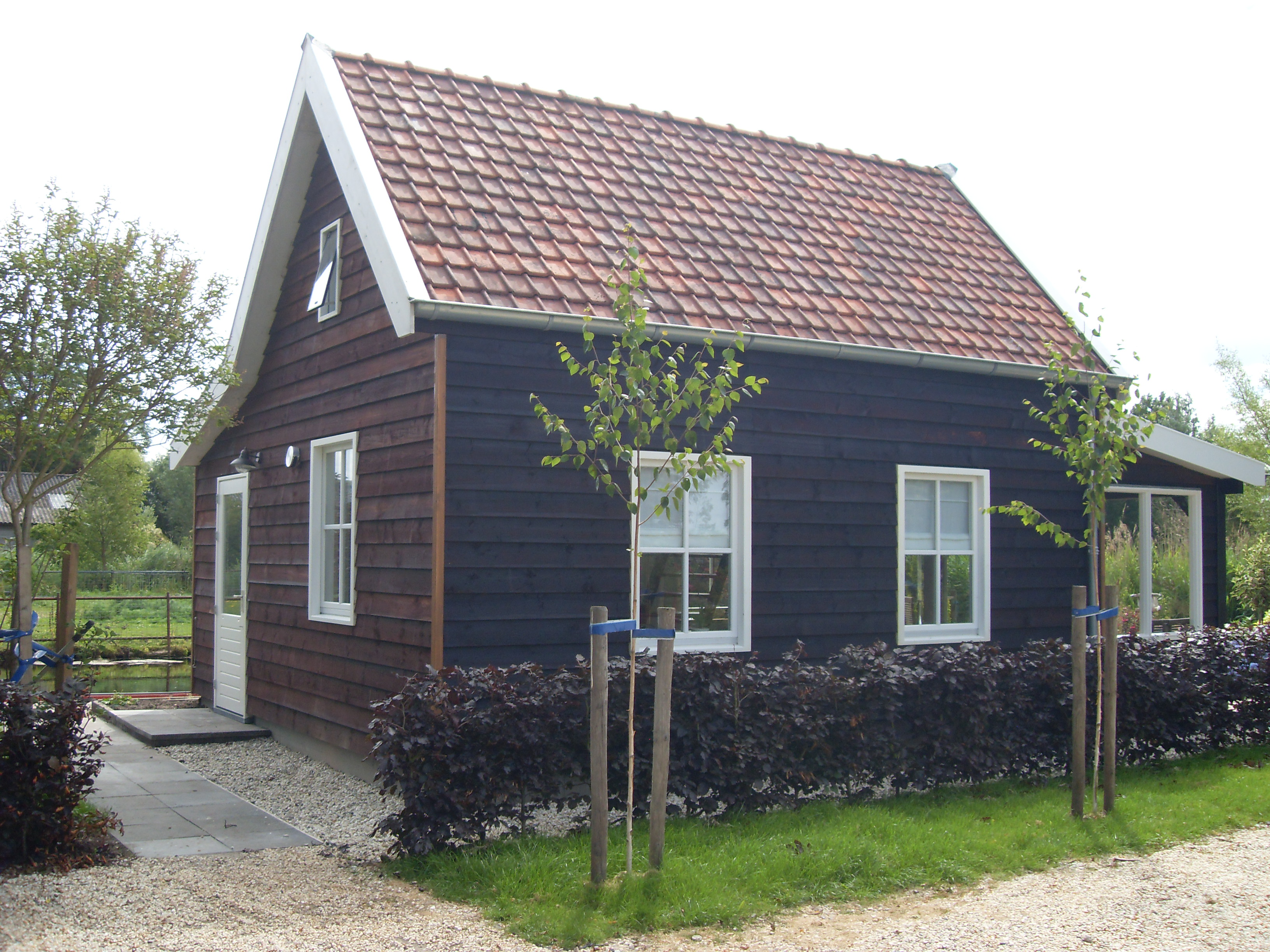 Authentic Dutch cottage Cabins for Rent in HazerswoudeDorp, South