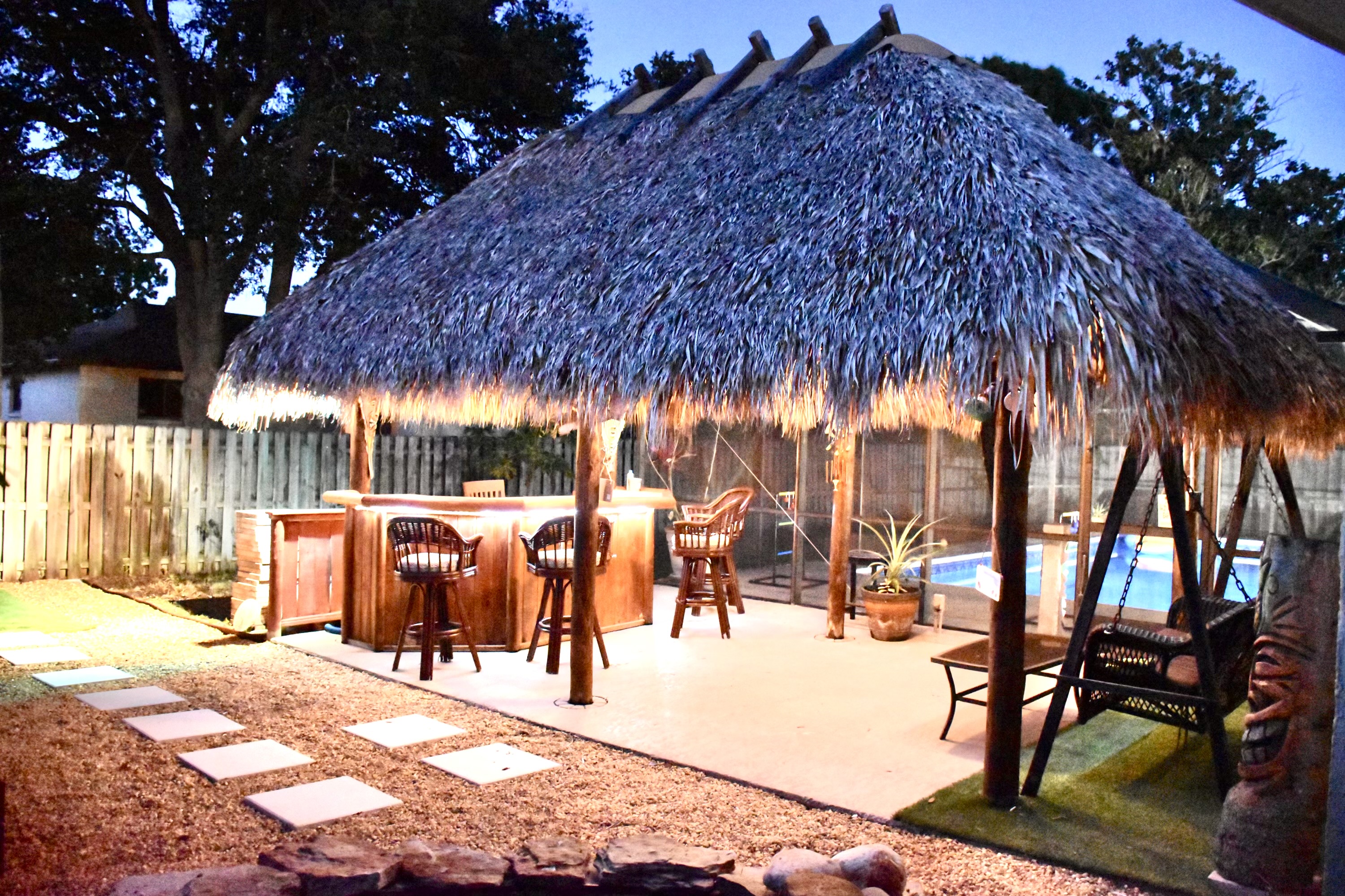 Tiki Bar, Heated Pool: Fun & Memories for All Ages
