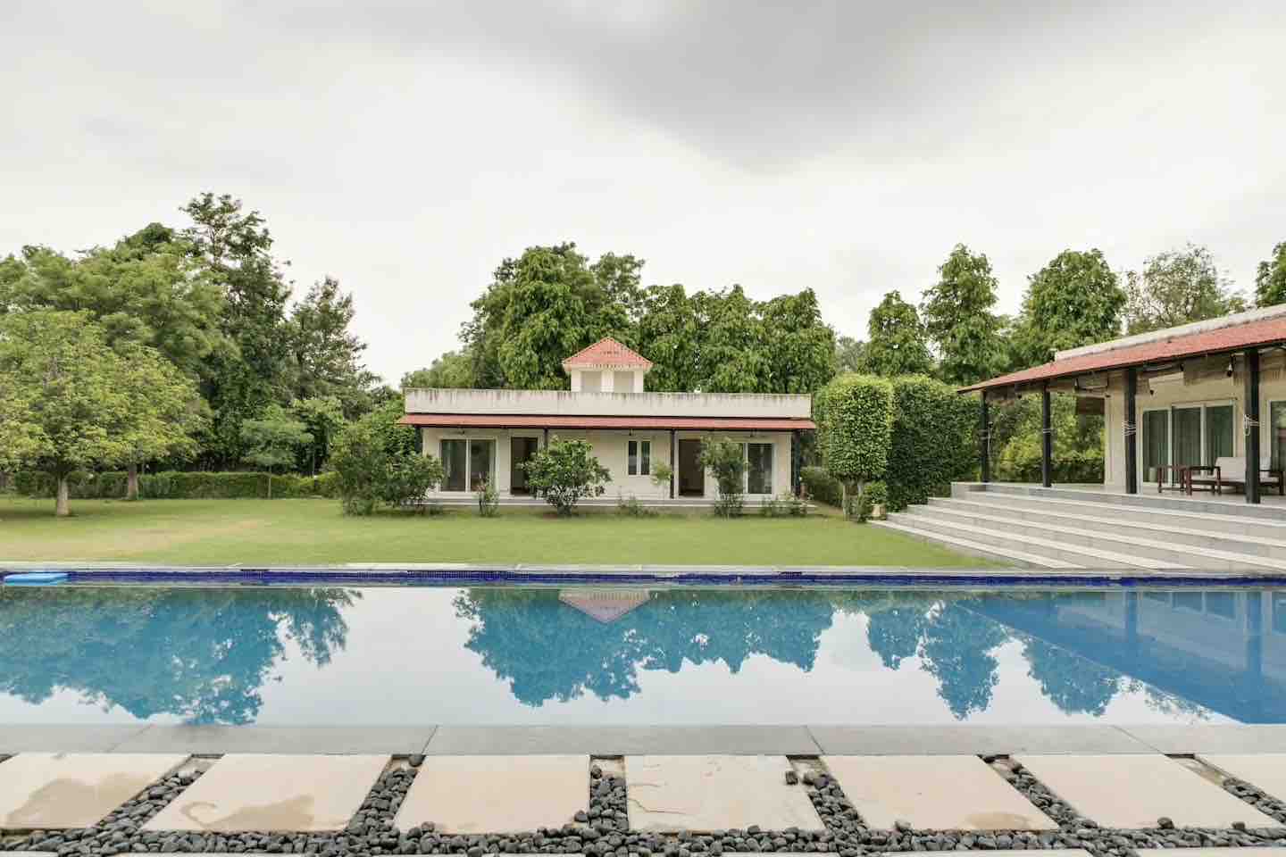 Pabs 4bhk Farmhouse With Pool Farm Stays For Rent In New Delhi Dl India