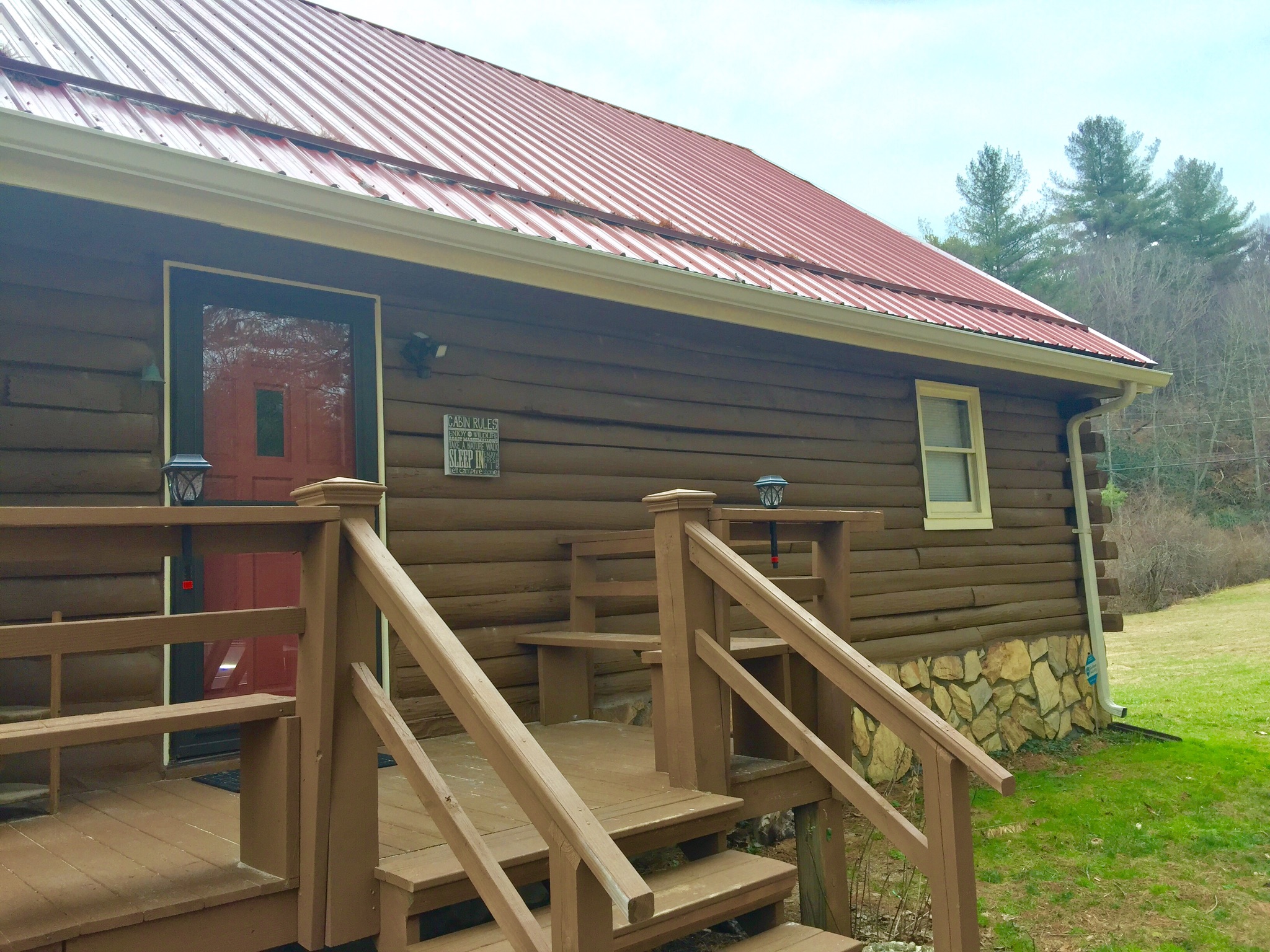 Country Heaven Riverfront West Jefferson Cabins for Rent in West