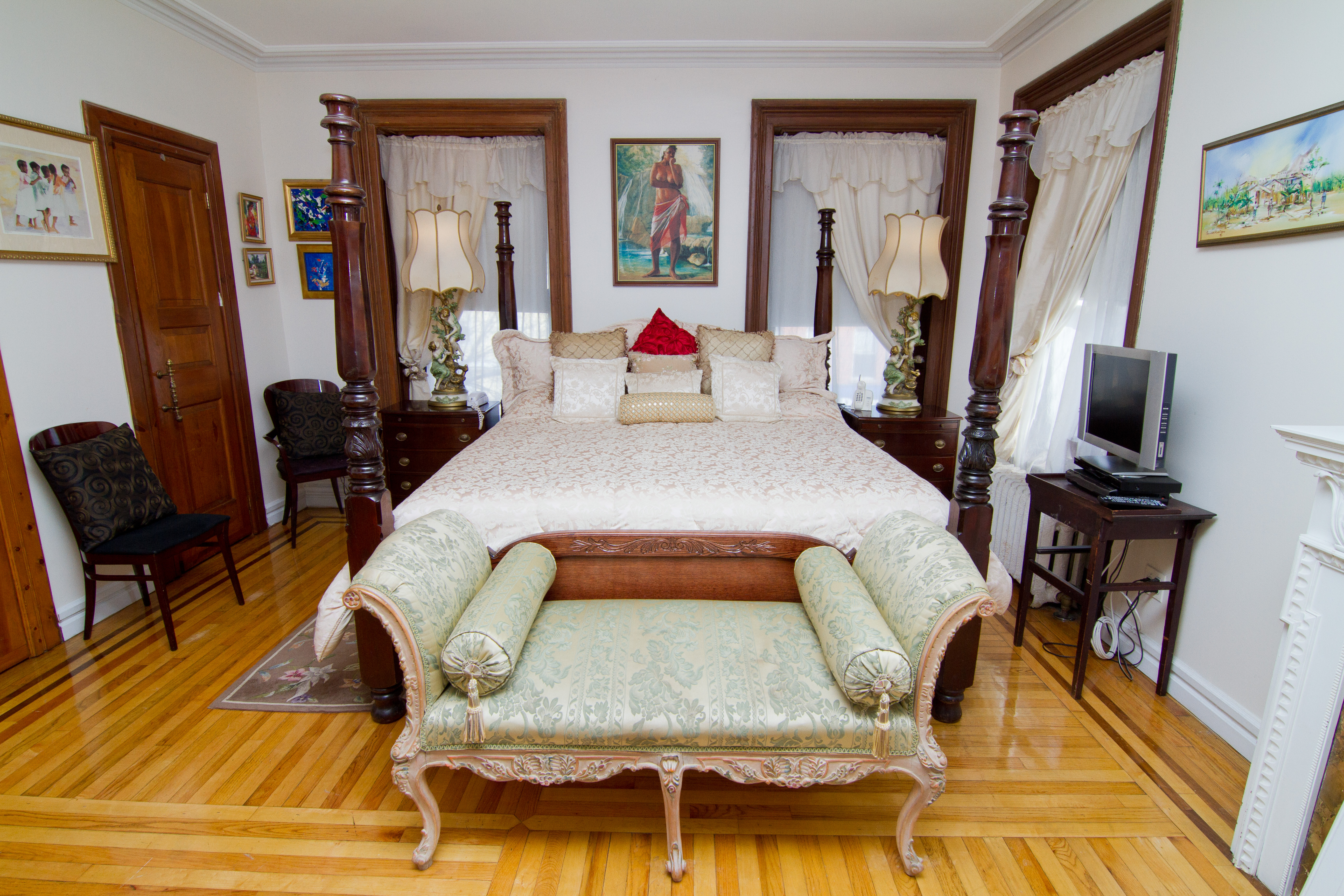BROOKLYN VICTORIAN STYLE SUITE..... in Fort Greene, New York City