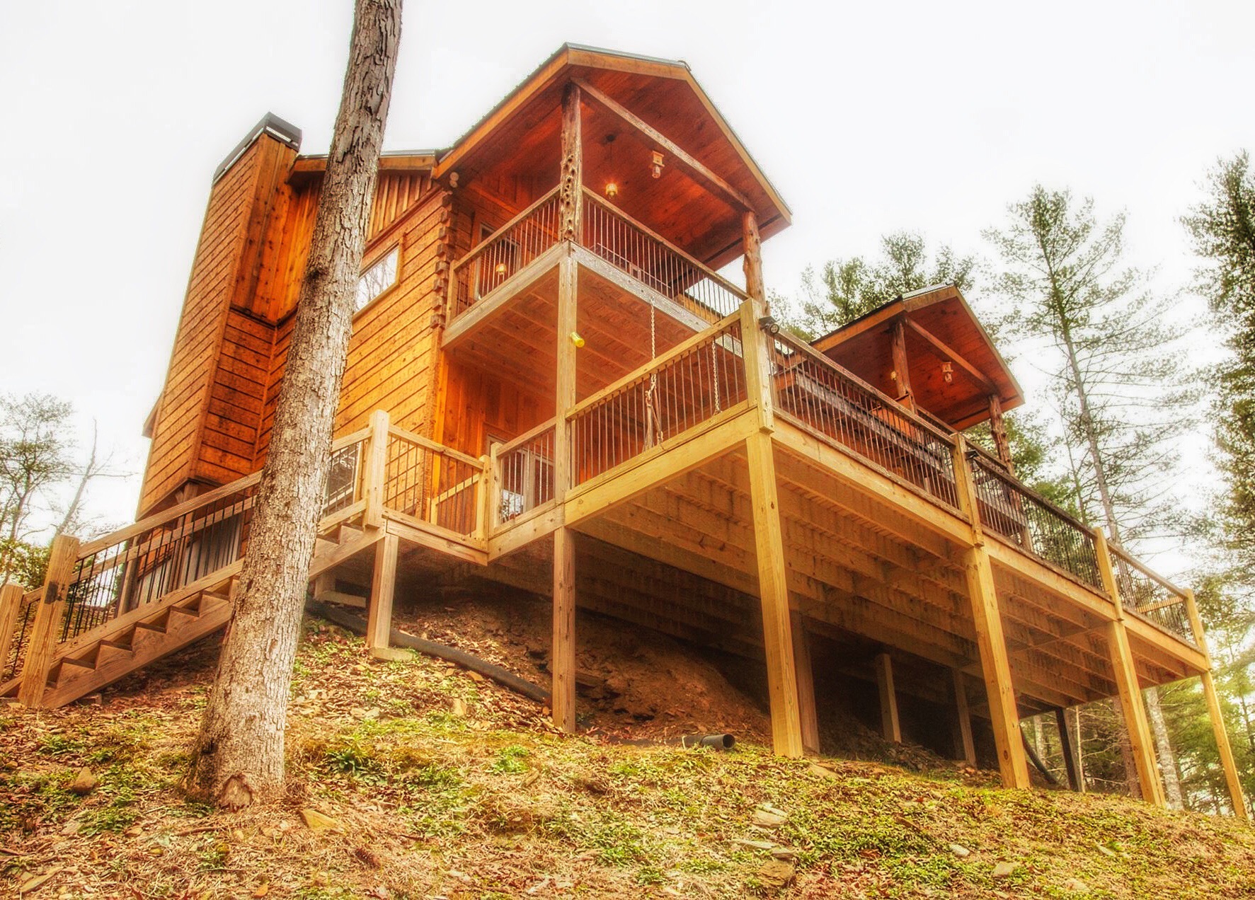 ALL PAVED; LUXURY; MINS TO DOWNTOWN; SLEEPS 10 Cabins for Rent in