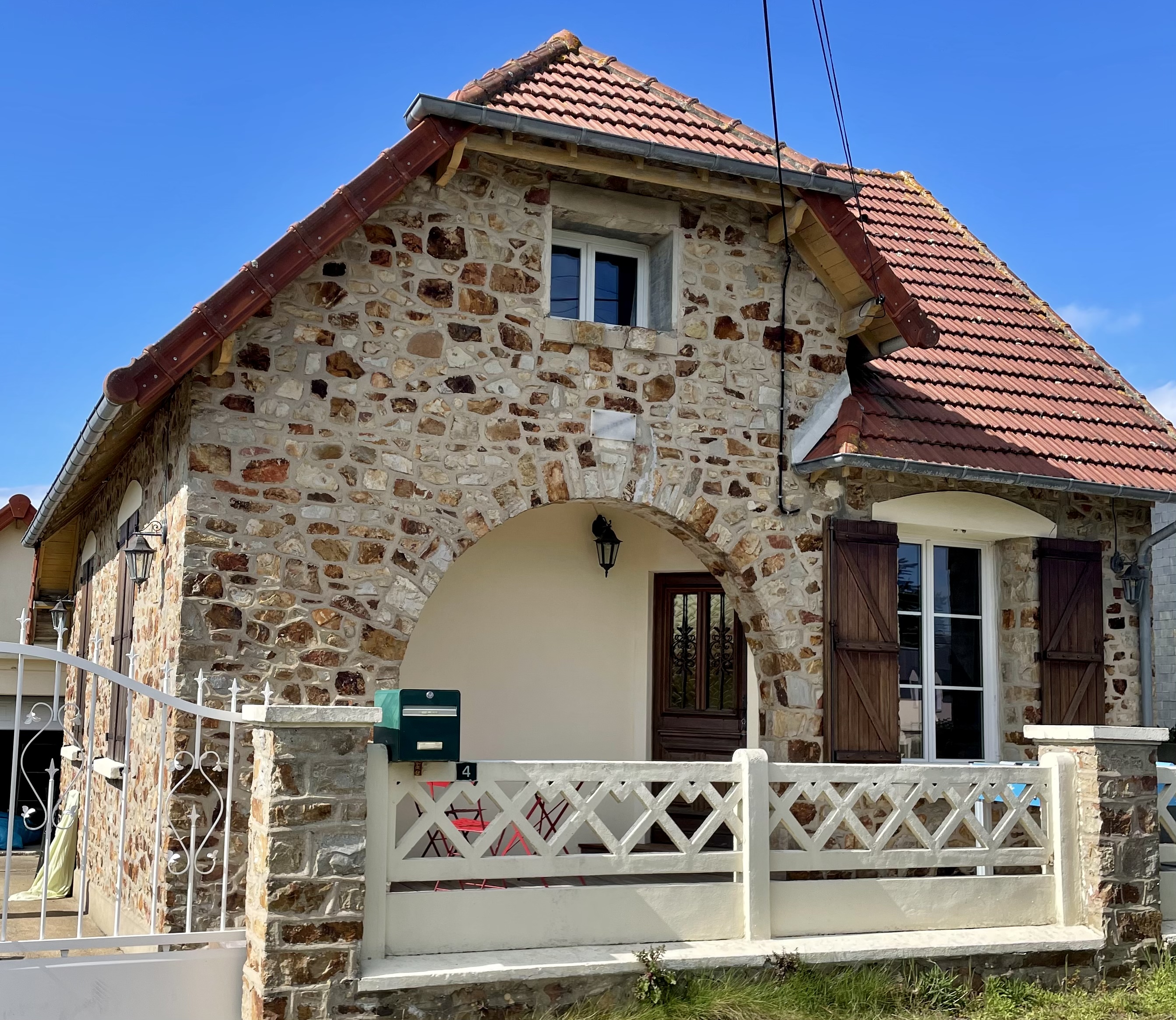Cotentin, nice stone house, close to the beach
