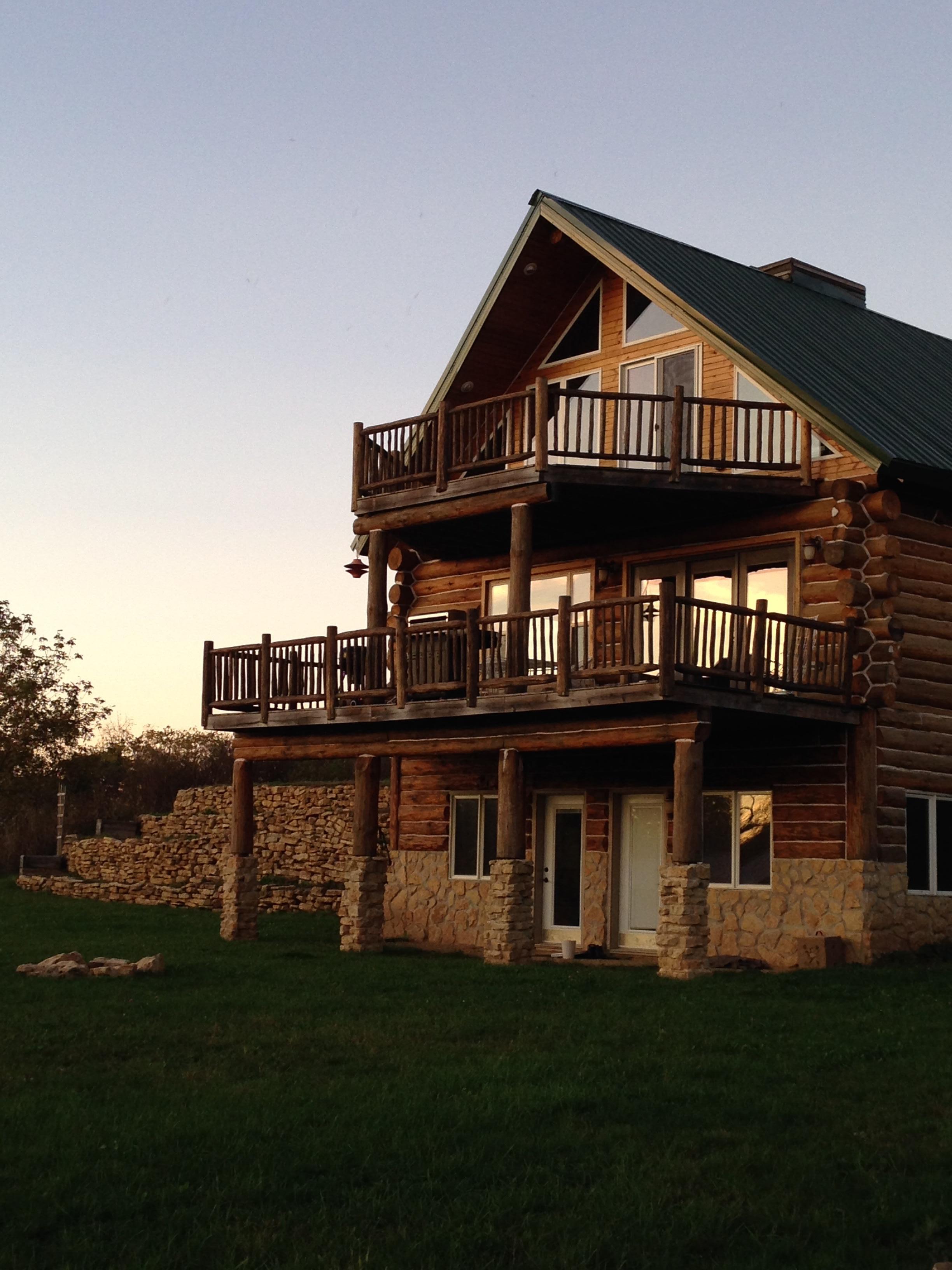 Black Walnut Chalet Houses for Rent in Mount Horeb, Wisconsin, United