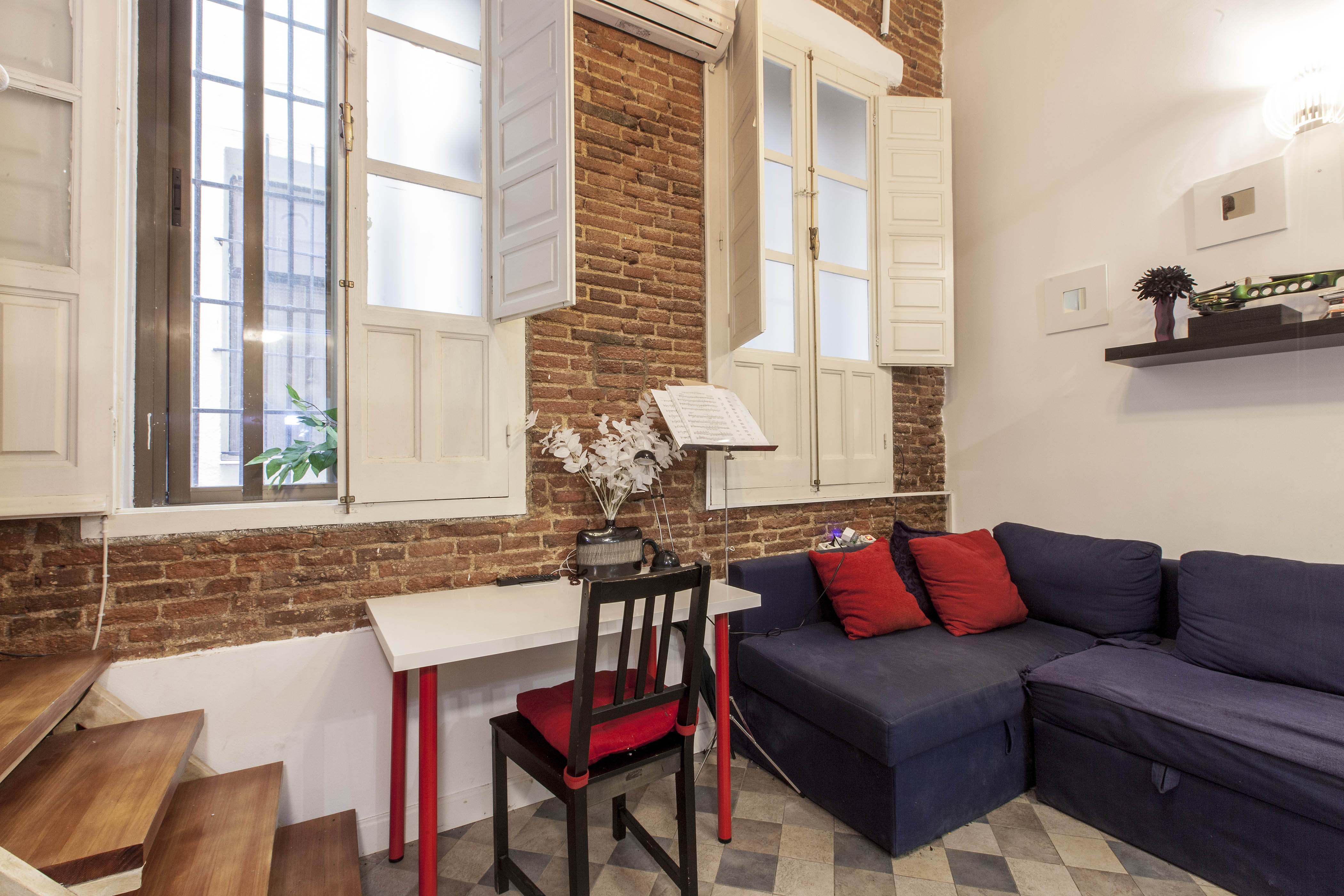 Estudio NUEVO Madrid in Embajadores, Madrid