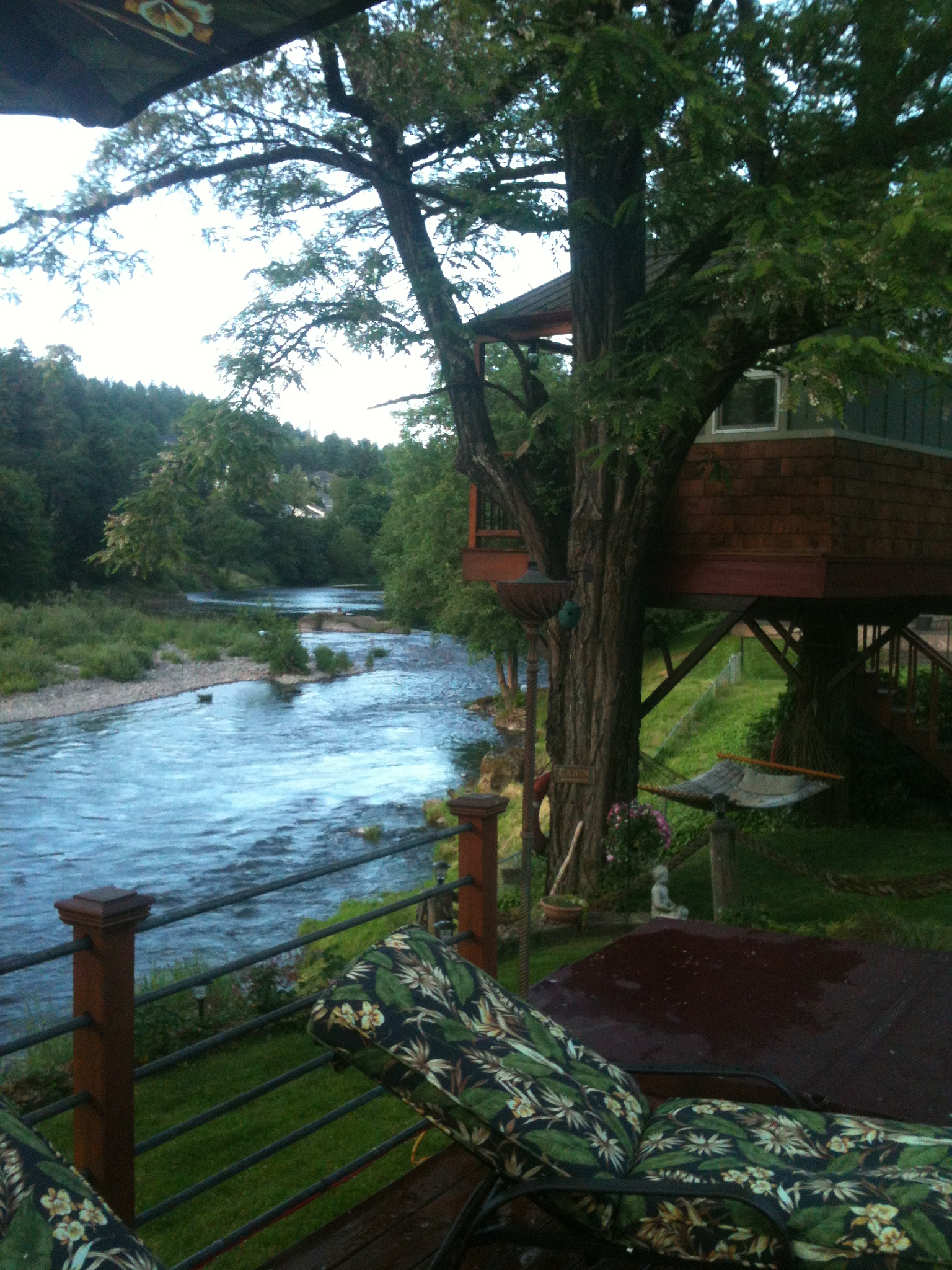 Washougal Riverside Treehouse Treehouses for Rent in Washougal, Washington, United States