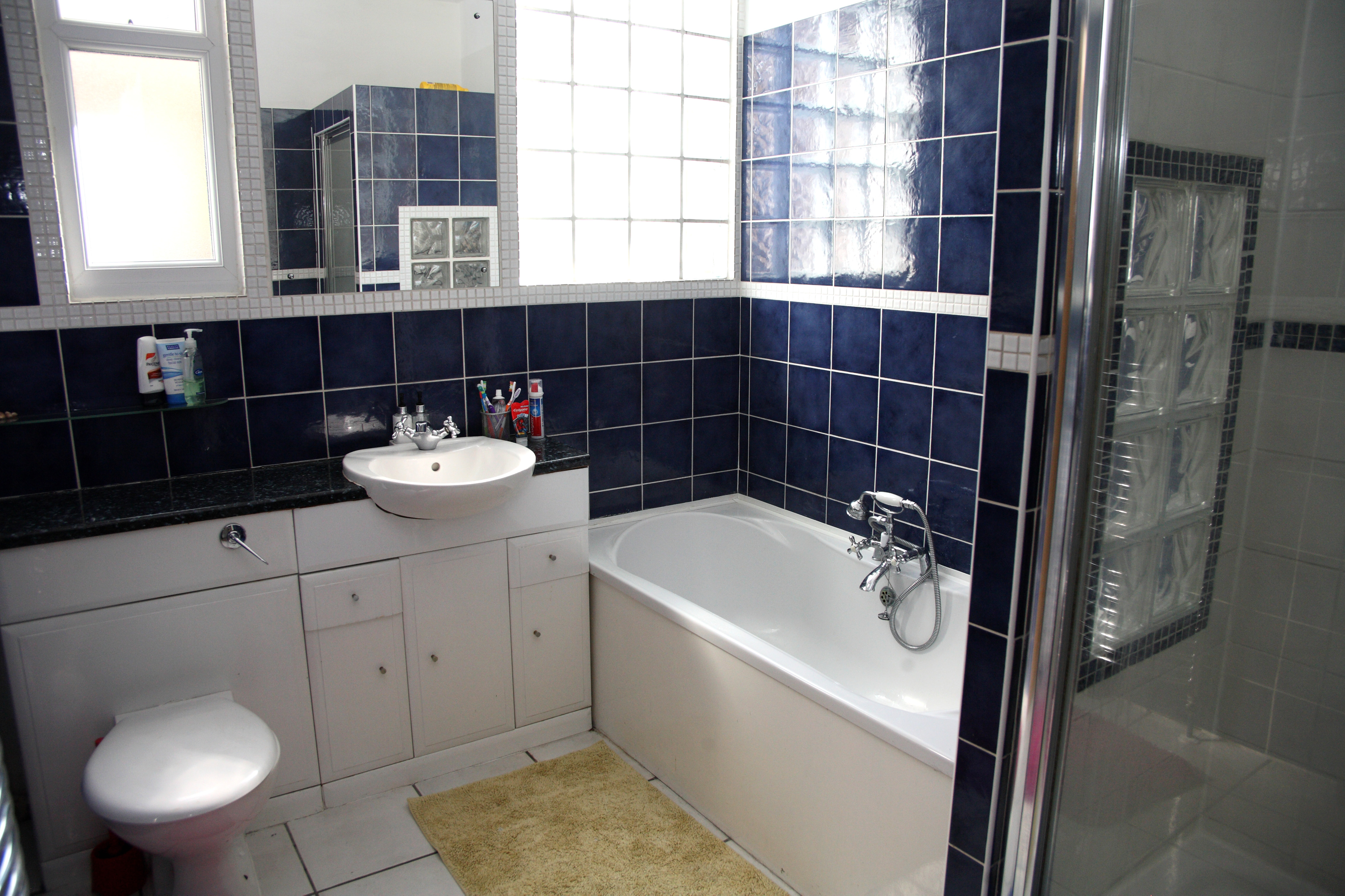 Peaceful Room Near Epping Forest in Waltham Forest, London
