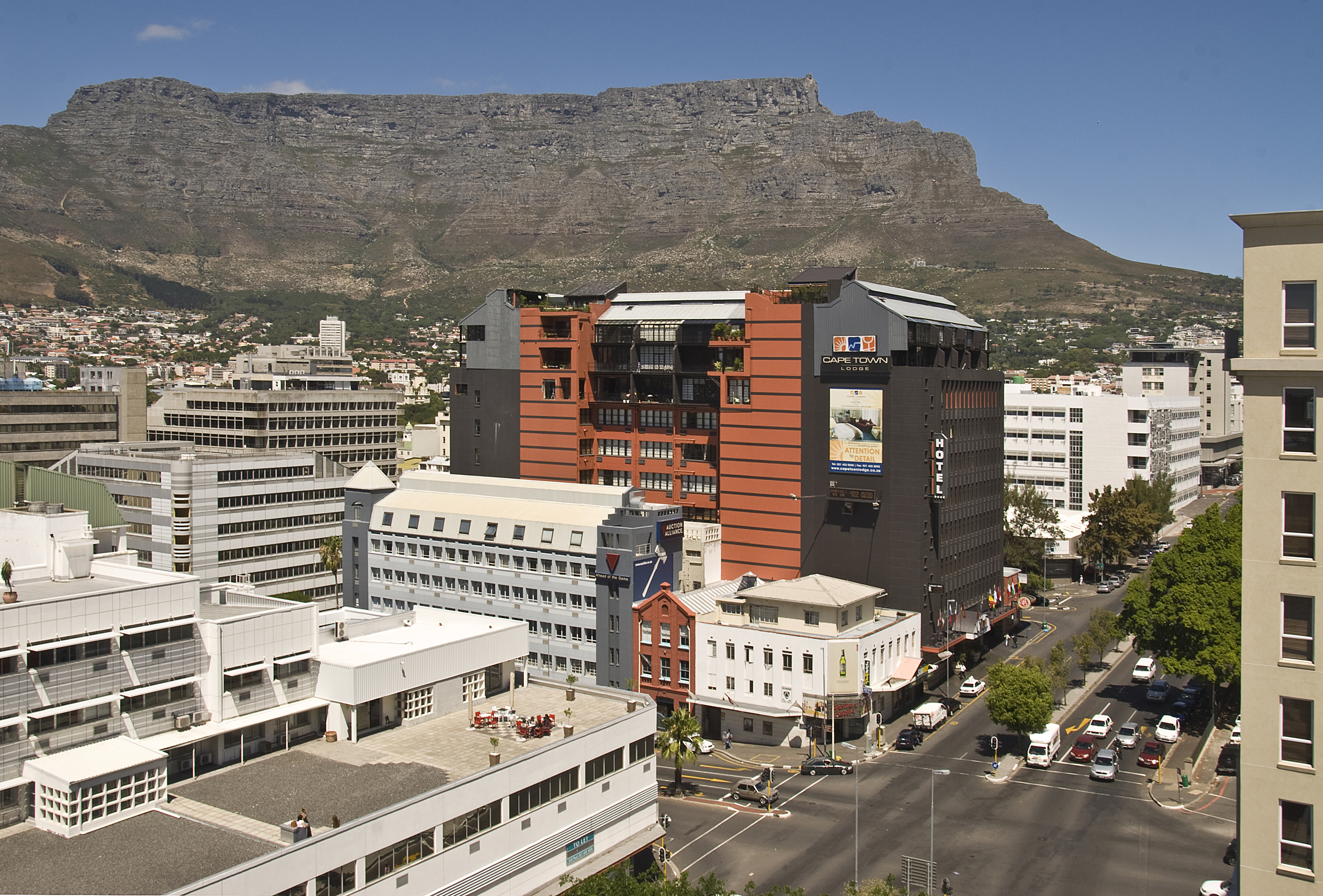 Cape Town Lodge Hotel 3 - Generator & Free Wi-Fi