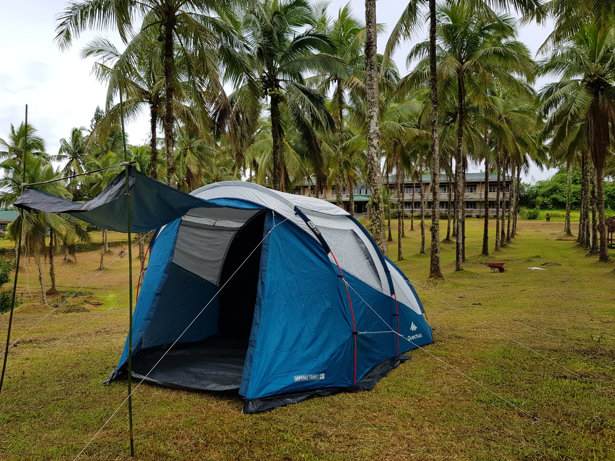 Camping for four in Caliraya Ecoville, Laguna Tents for Rent in