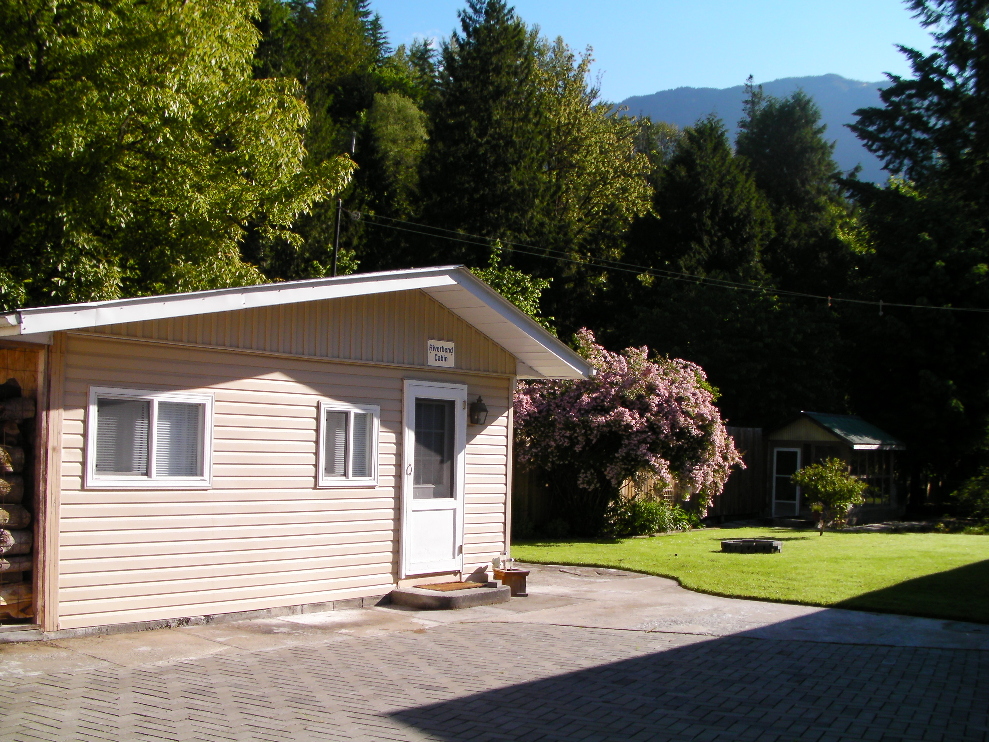 Chilliwack River cabin Cabins for Rent in Chilliwack, British