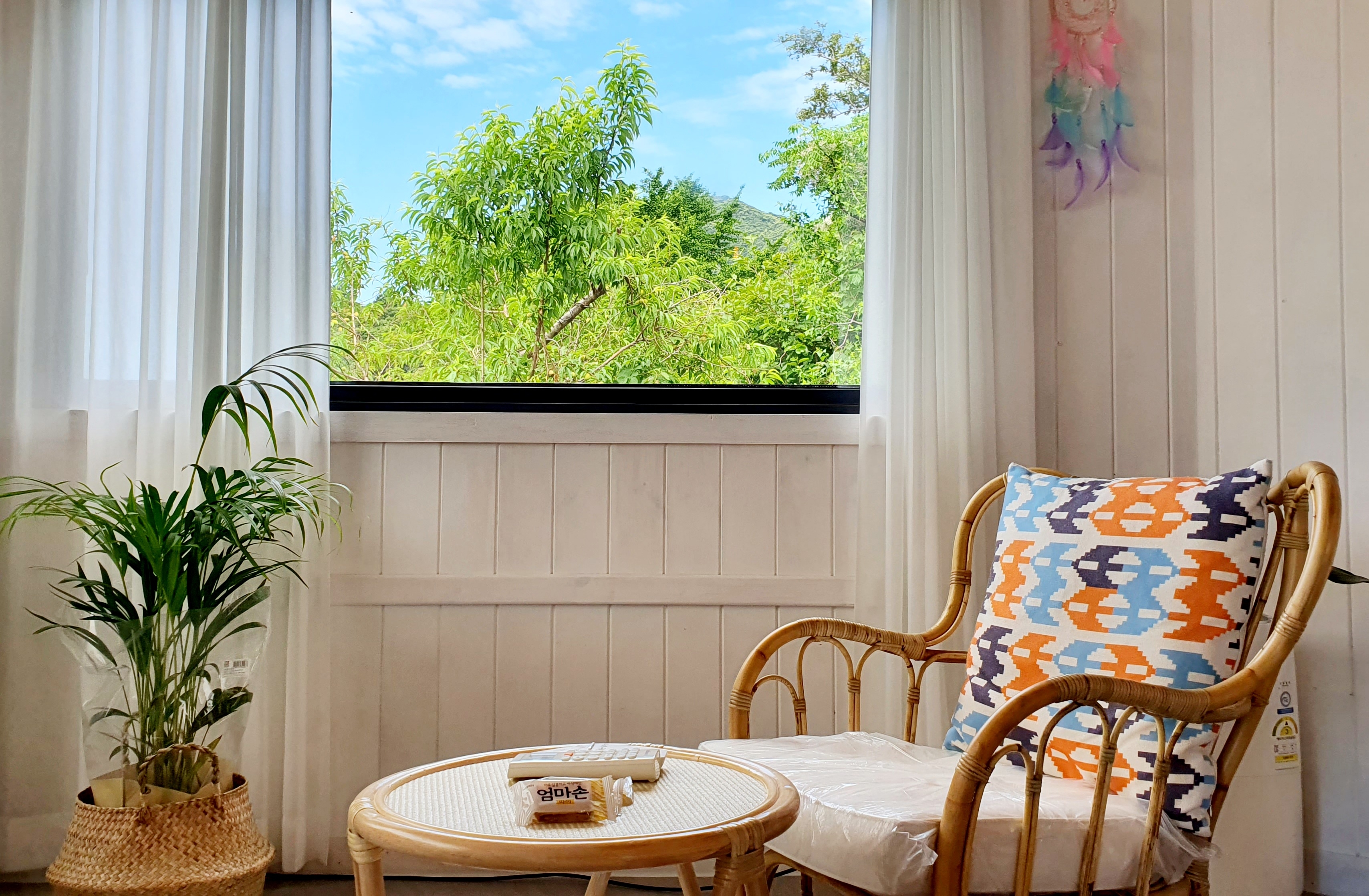 Seogwipo outdoor jacuzzi, cozy emotional accommodation by the sea.Free hot water jacuzzi available in all seasons.