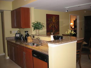 2 bd/2ba Oceanfront Condo in Hallandale Beach, Broward County