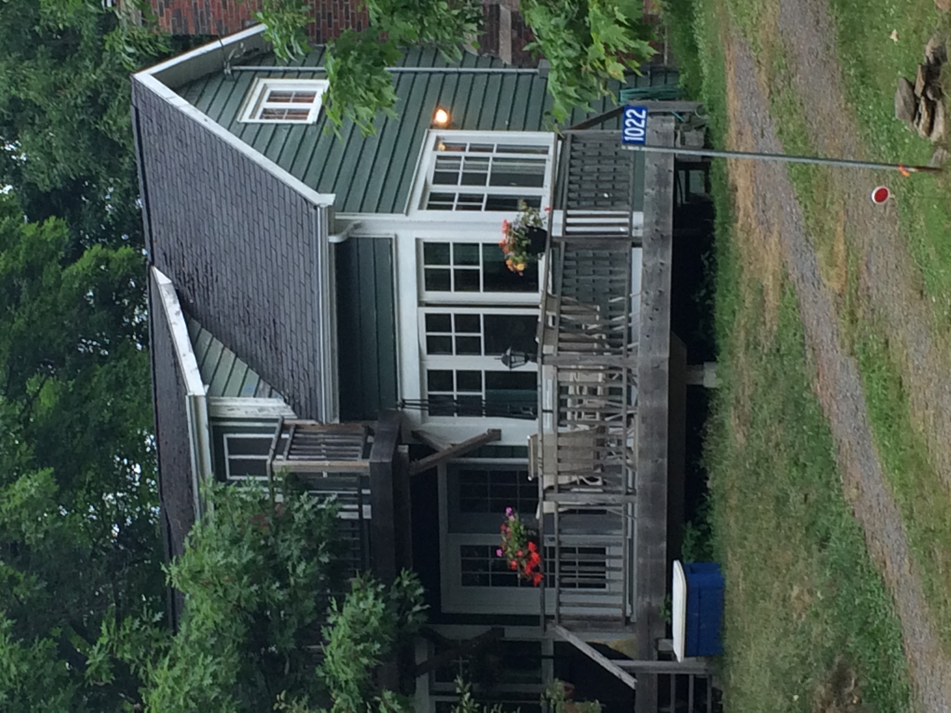 Lake Muskoka retreat by Bowyers beach Houses for Rent in Bracebridge, Ontario, Canada Airbnb