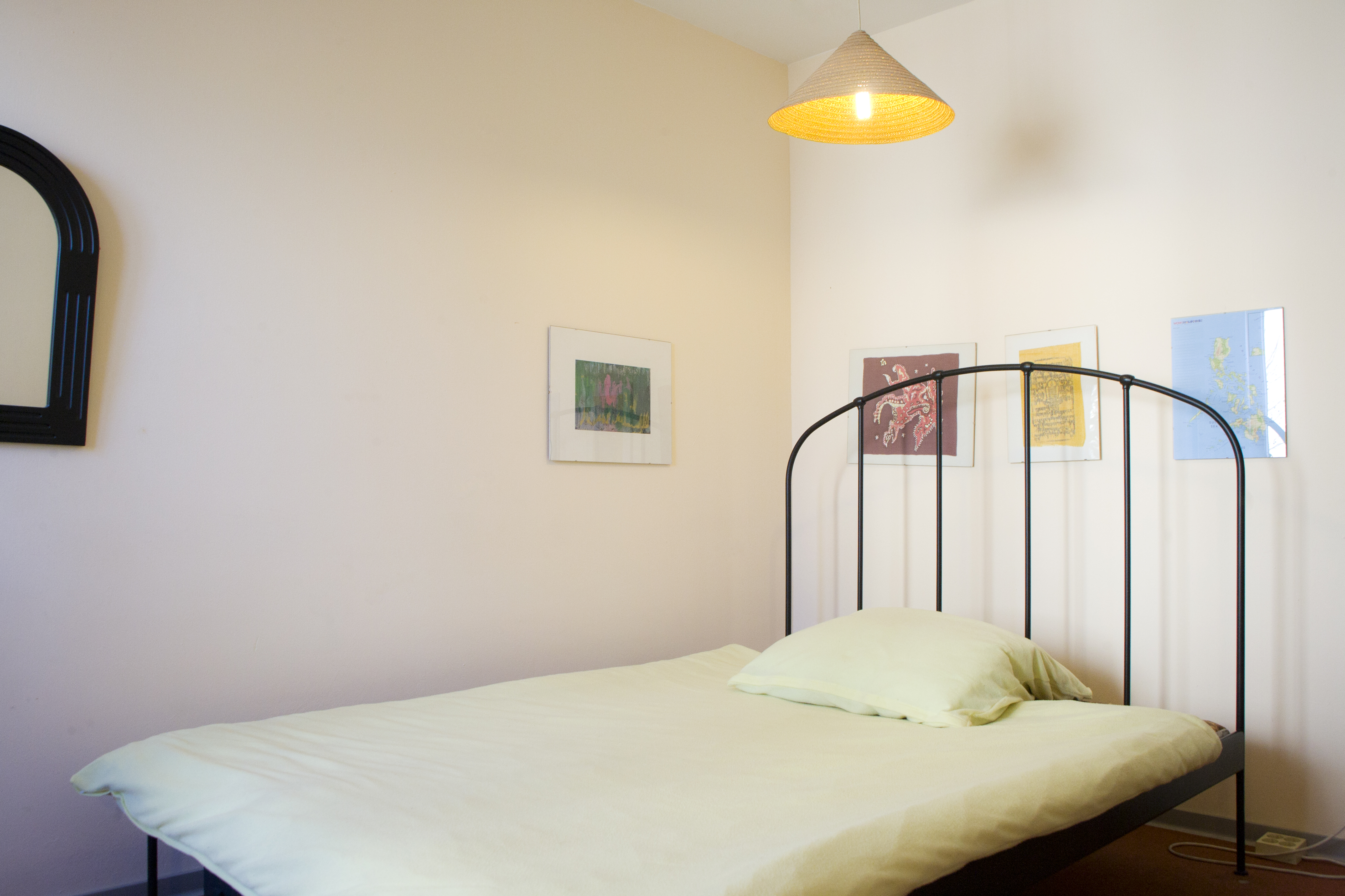 Chimaysaberlin Front Room Double Bed — real-estate in Otto-Suhr-Allee, Berlin