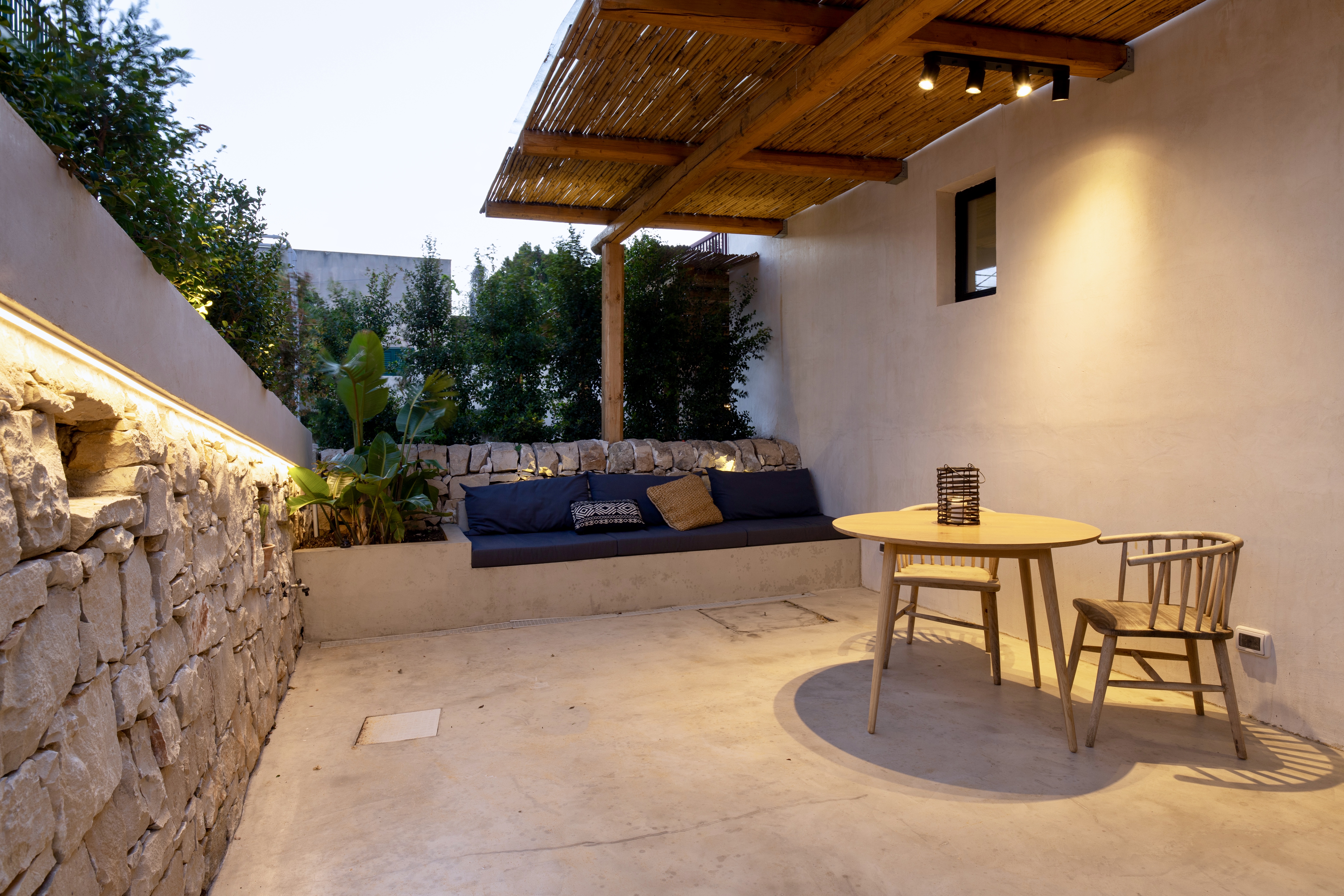 Charming & Design House