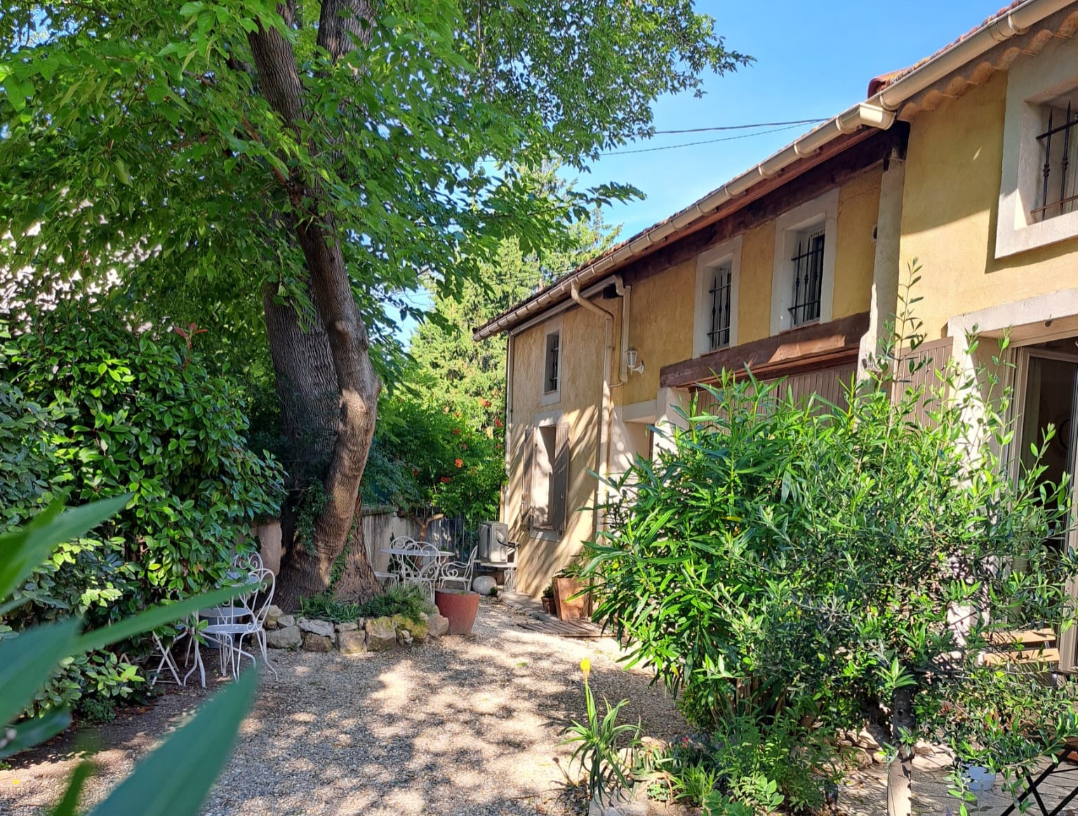 Le Thor, cozy apartment at the gates of the Luberon