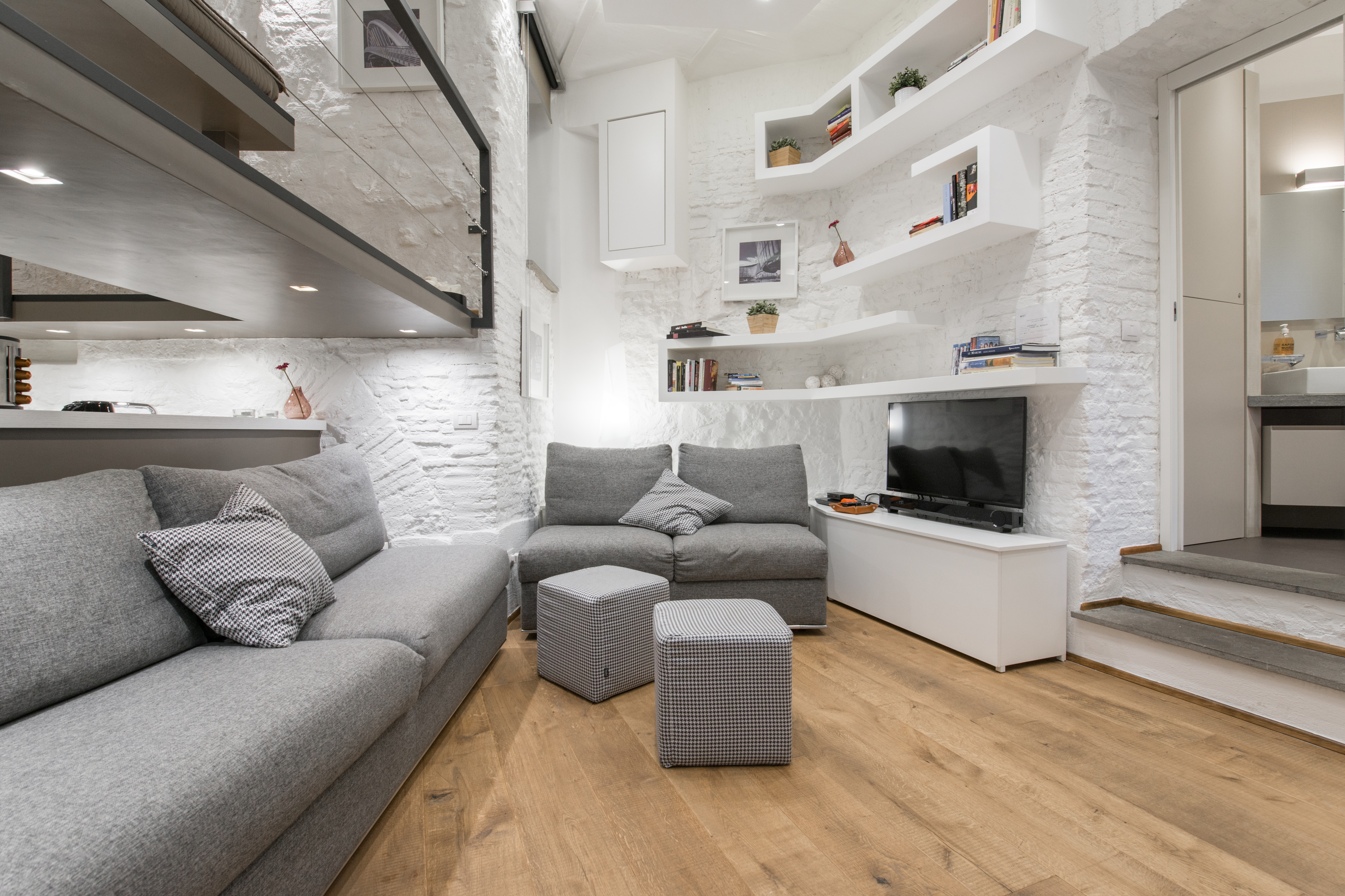Urban-chic designer loft in the city center
