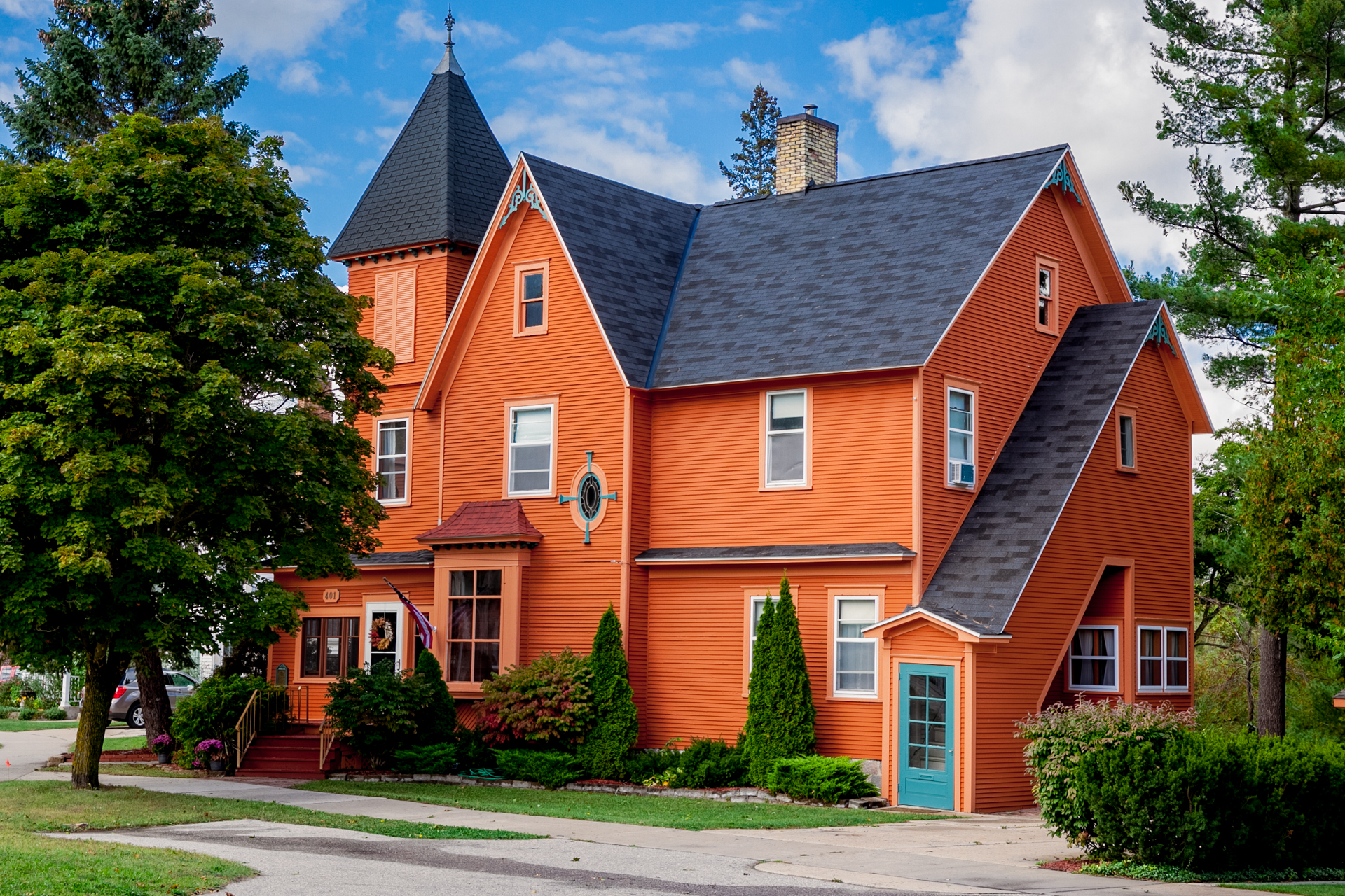 Downtown on Boyne River - 3,800 sq ft - Sleeps 13