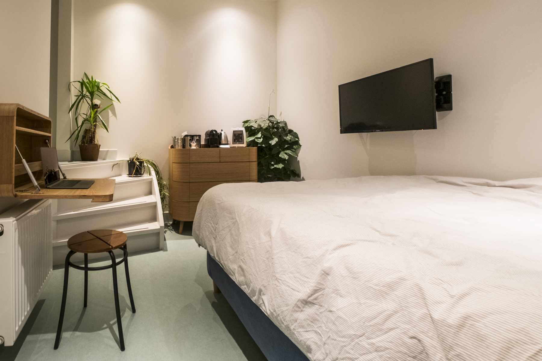 Room with private entrance in heart of A'dam — Amsterdam stay