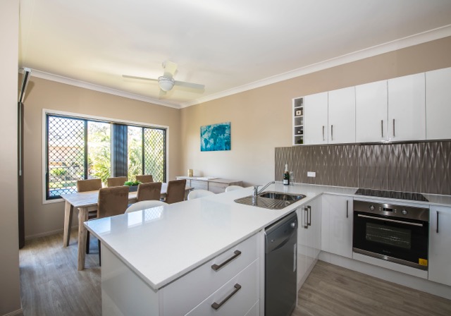 Keona Grove Home with beautiful pool in McDowall, Brisbane