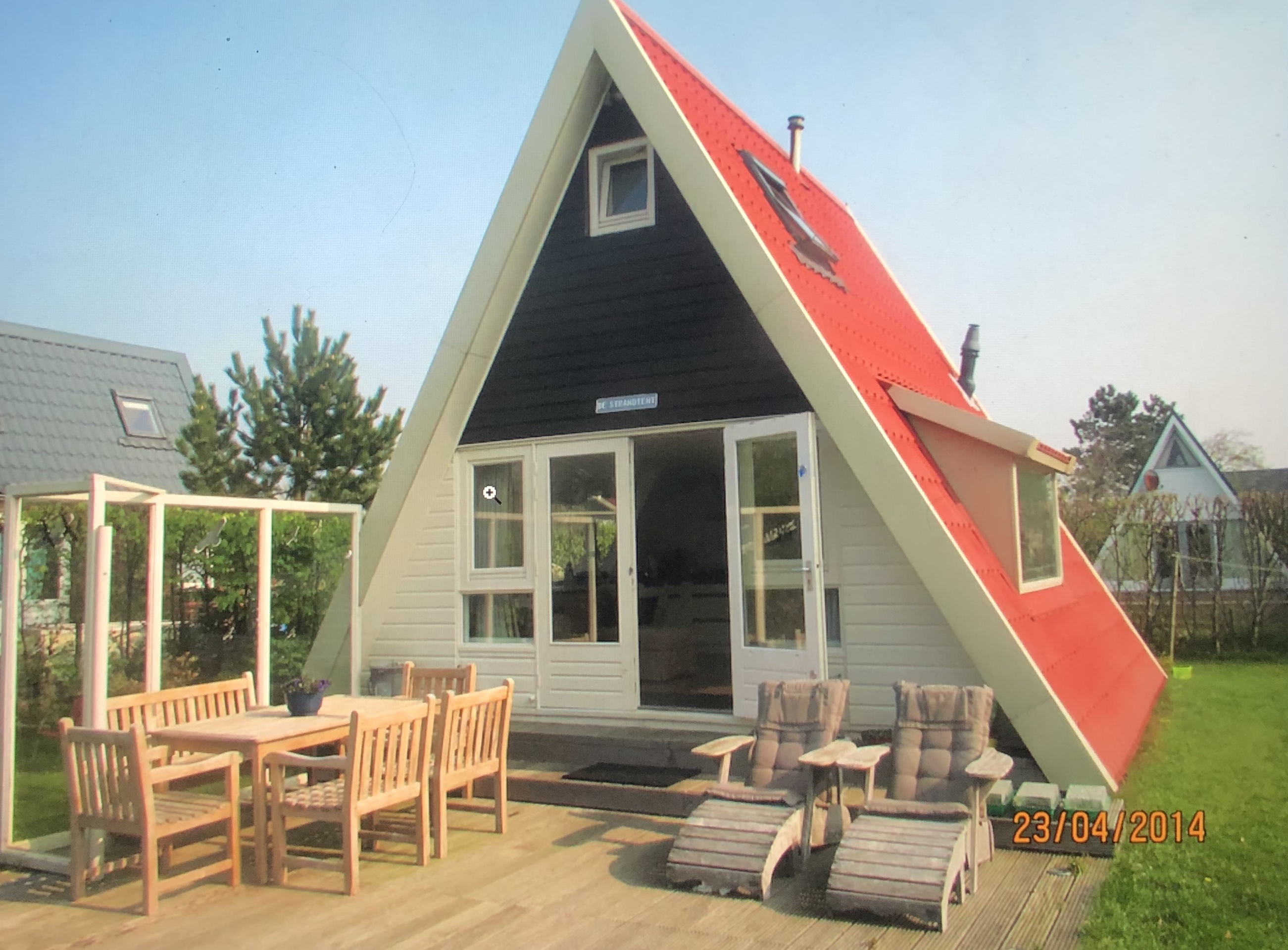 Within walking distance to the sea: holiday home De Strandtent